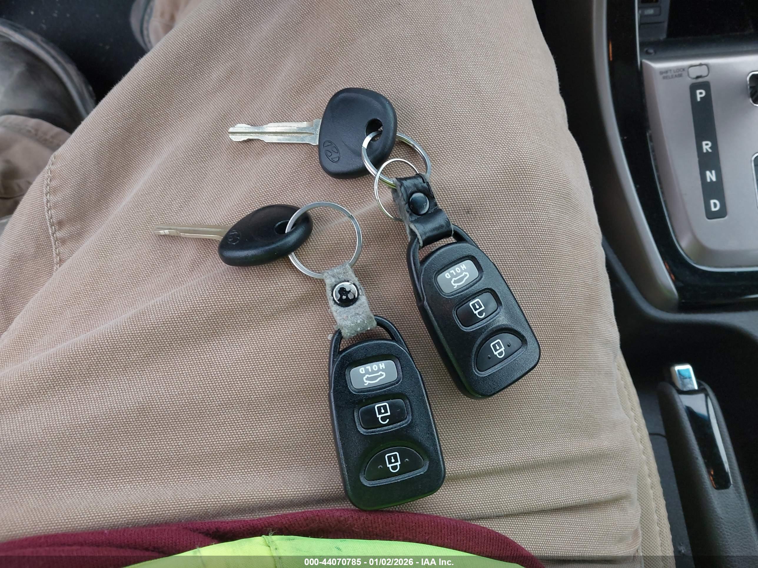 HYUNDAI ELANTRA image 11