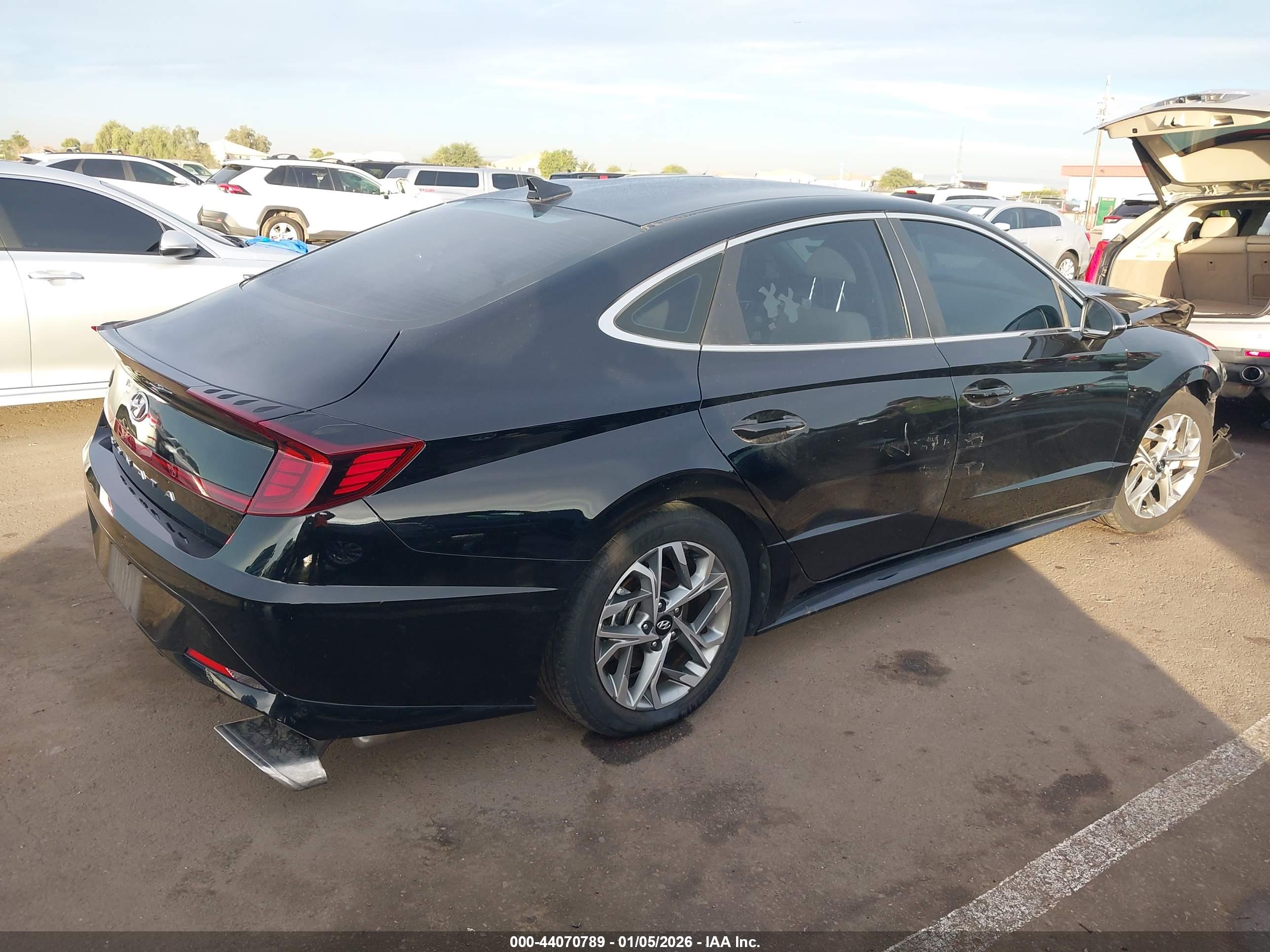 HYUNDAI SONATA image 4