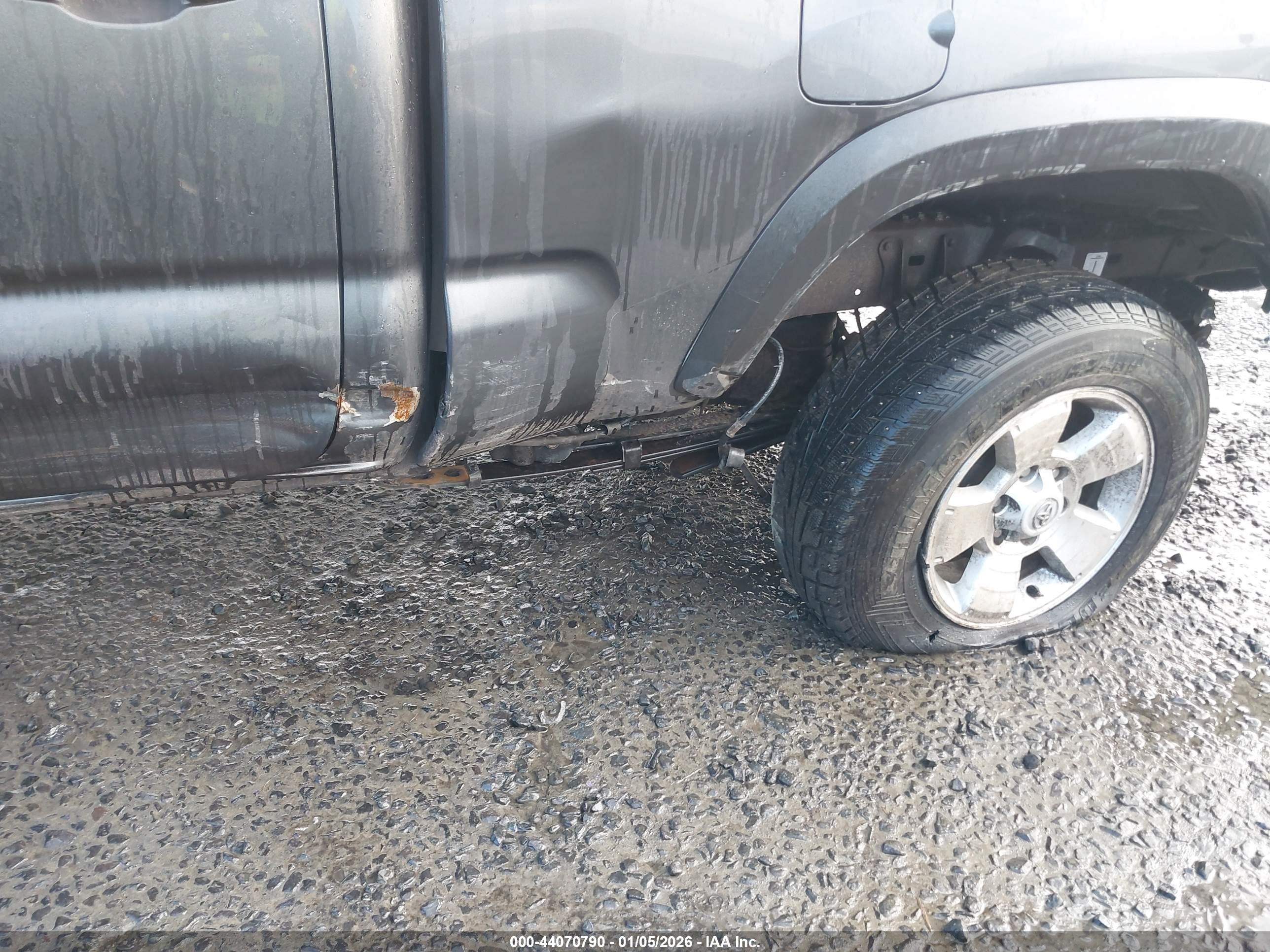 TOYOTA TACOMA image 6