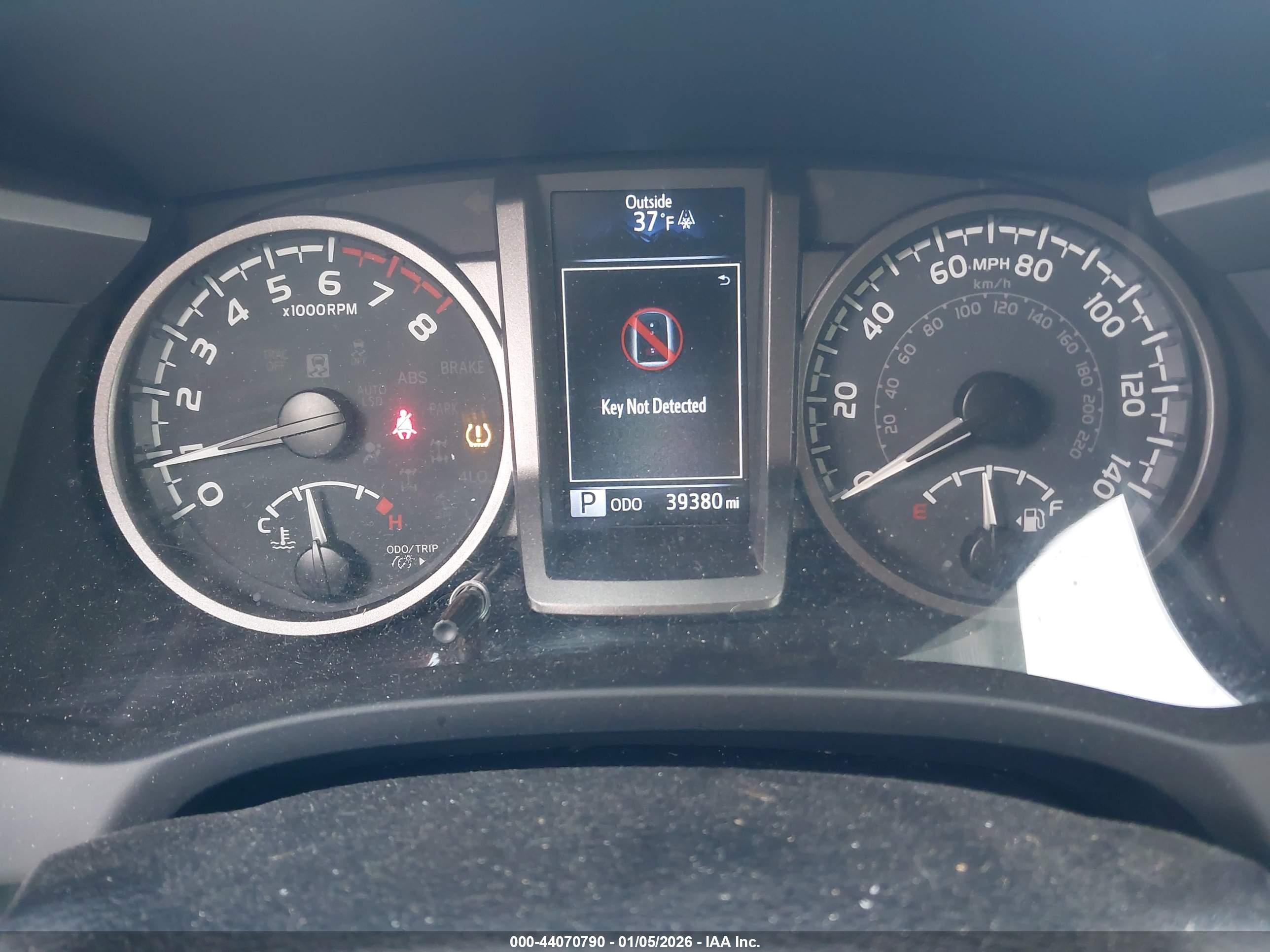 TOYOTA TACOMA image 7