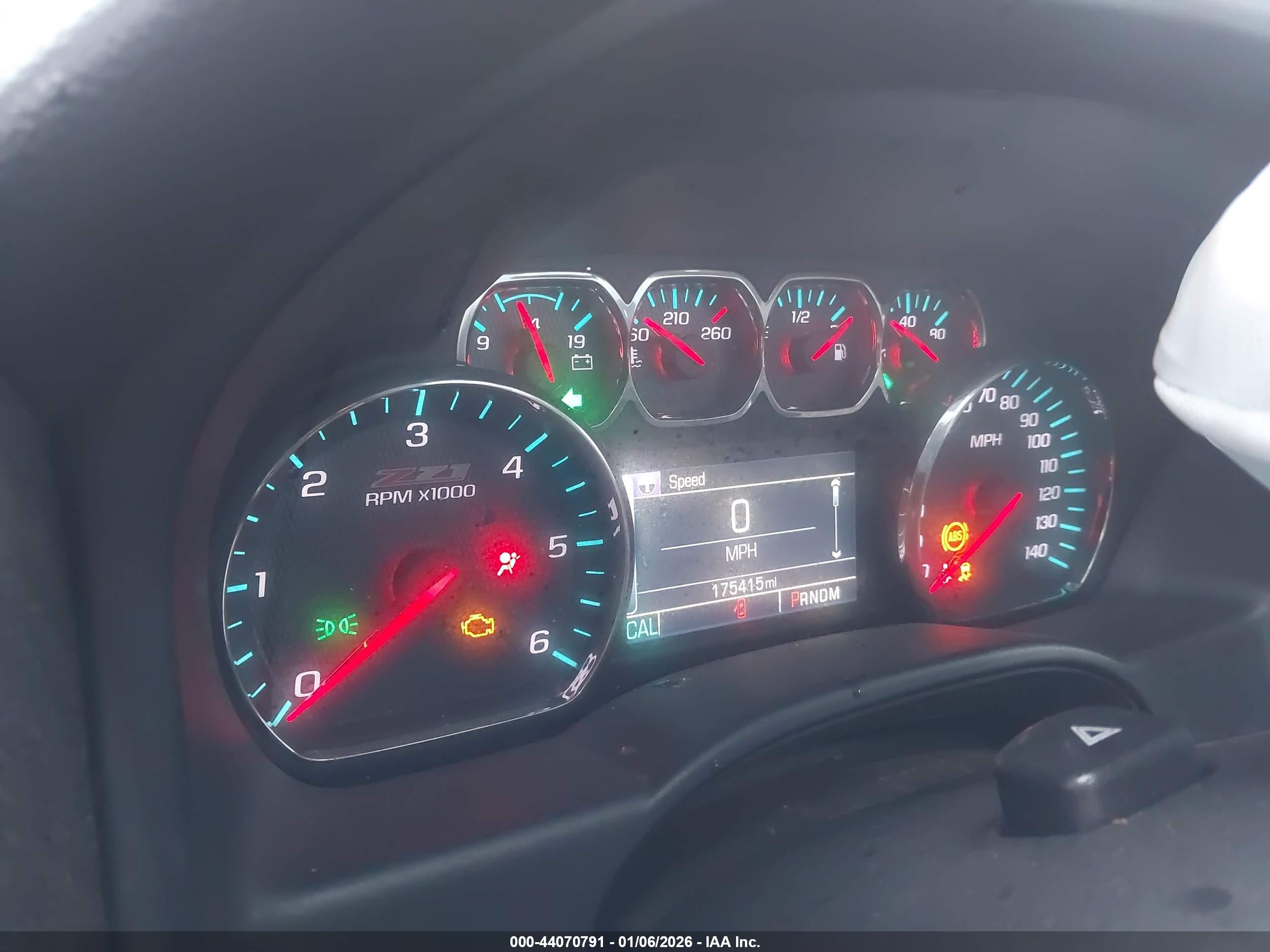 CHEVROLET SILVERADO image 7