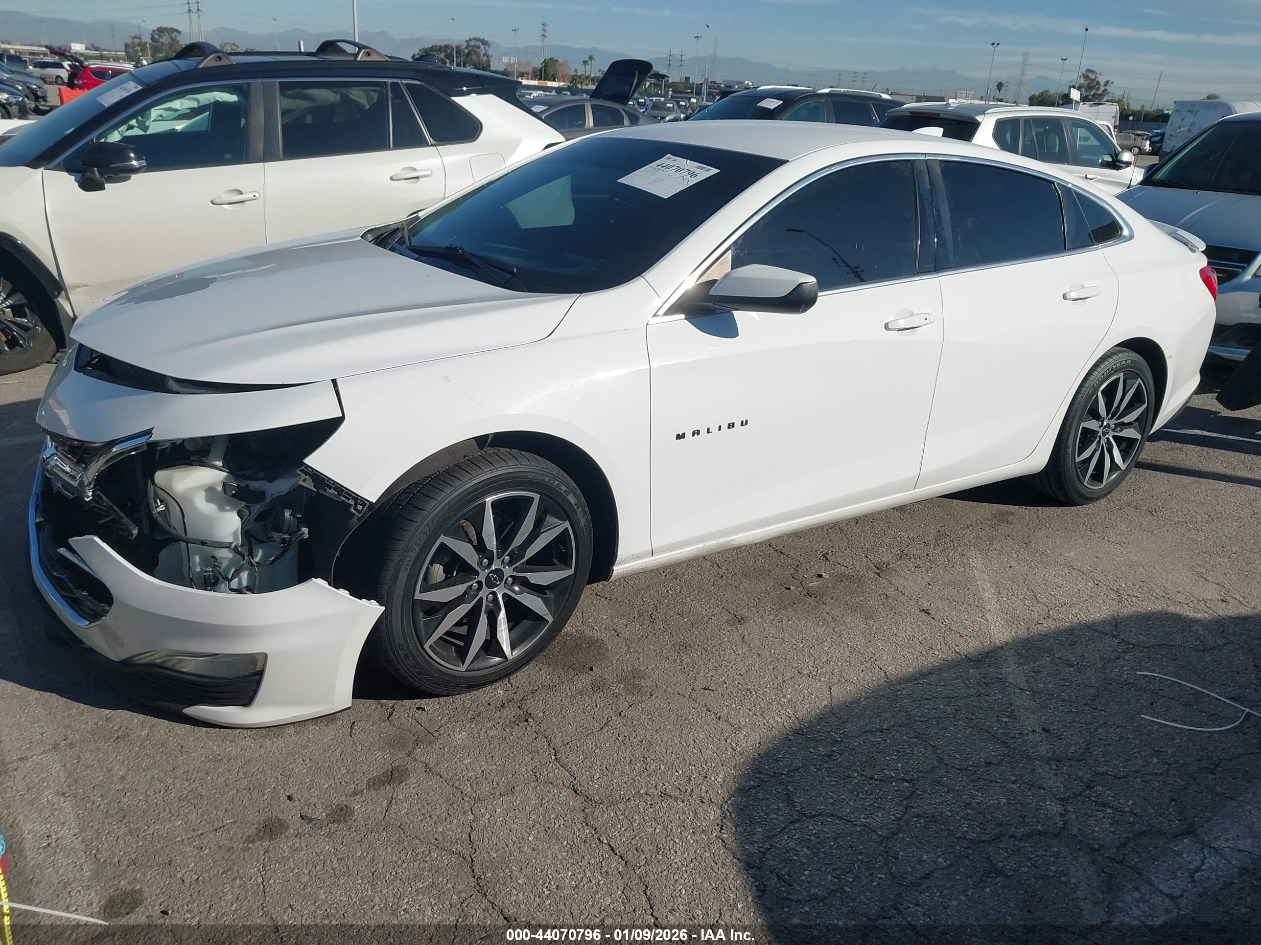 CHEVROLET MALIBU image 2