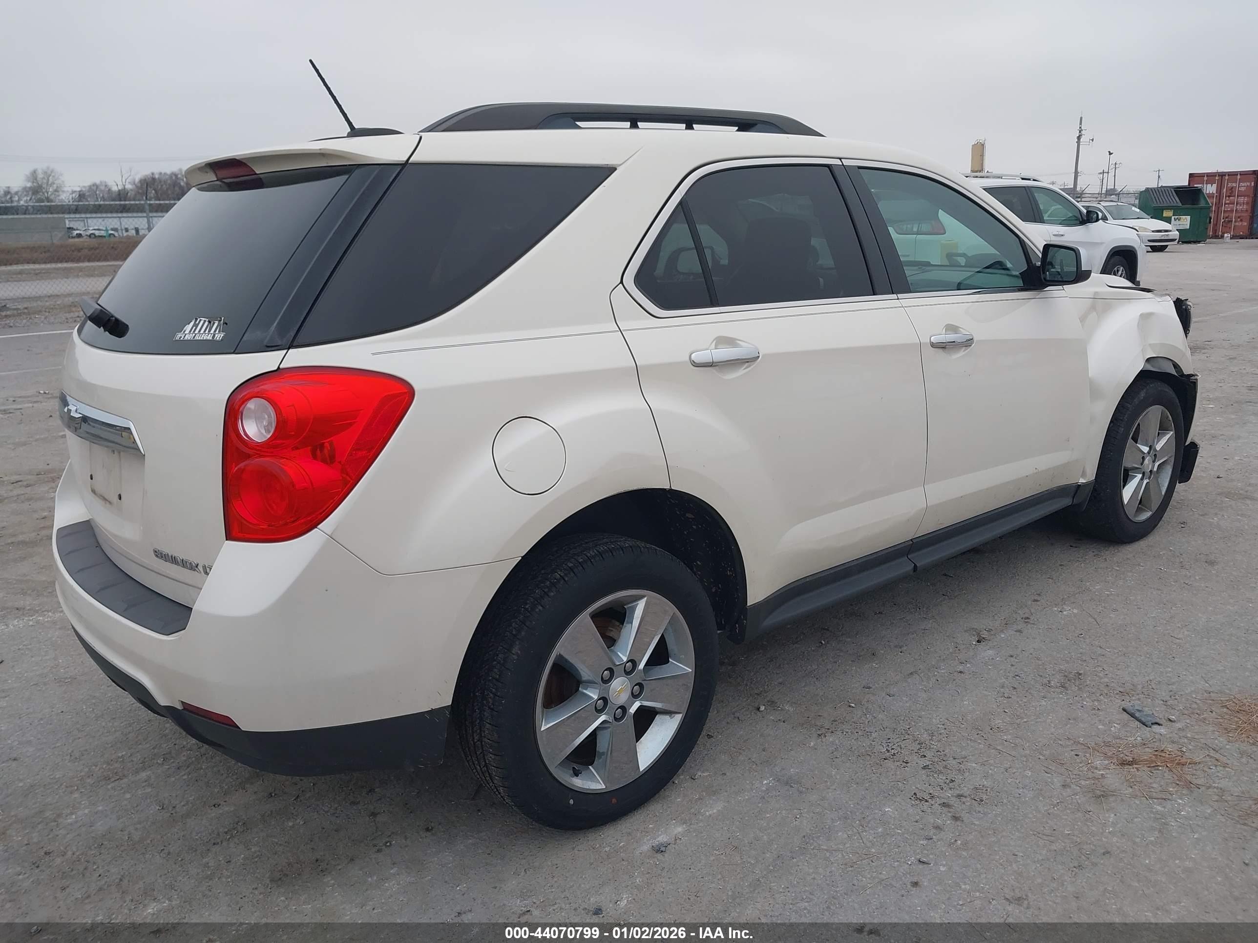 CHEVROLET EQUINOX image 4