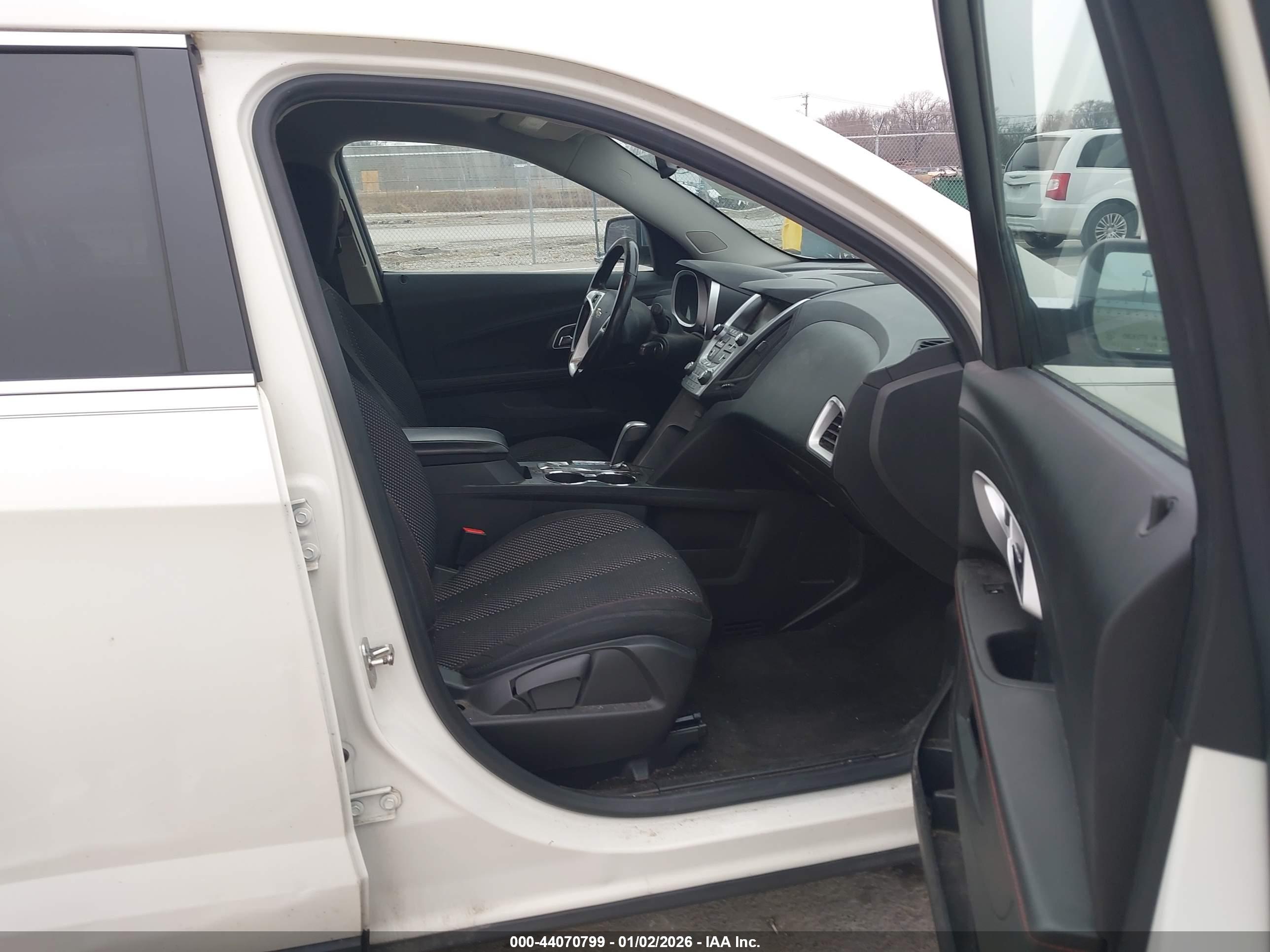 CHEVROLET EQUINOX image 5
