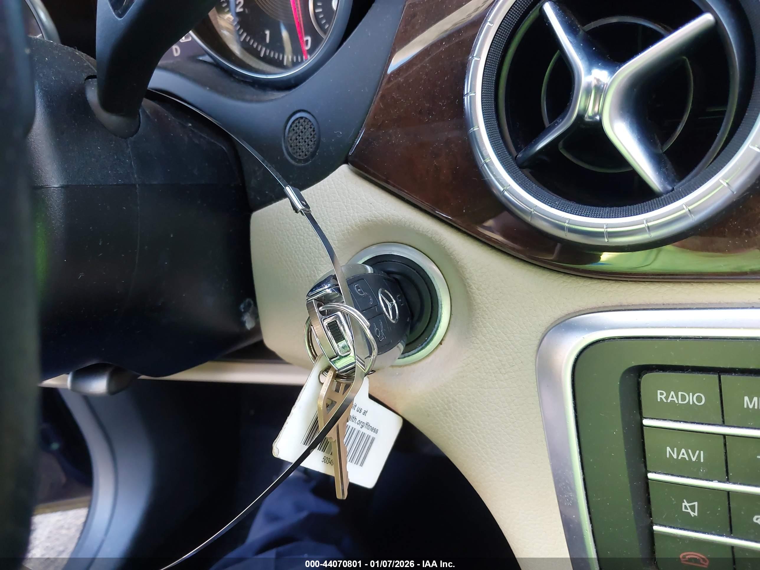 MERCEDES-BENZ CLA image 11