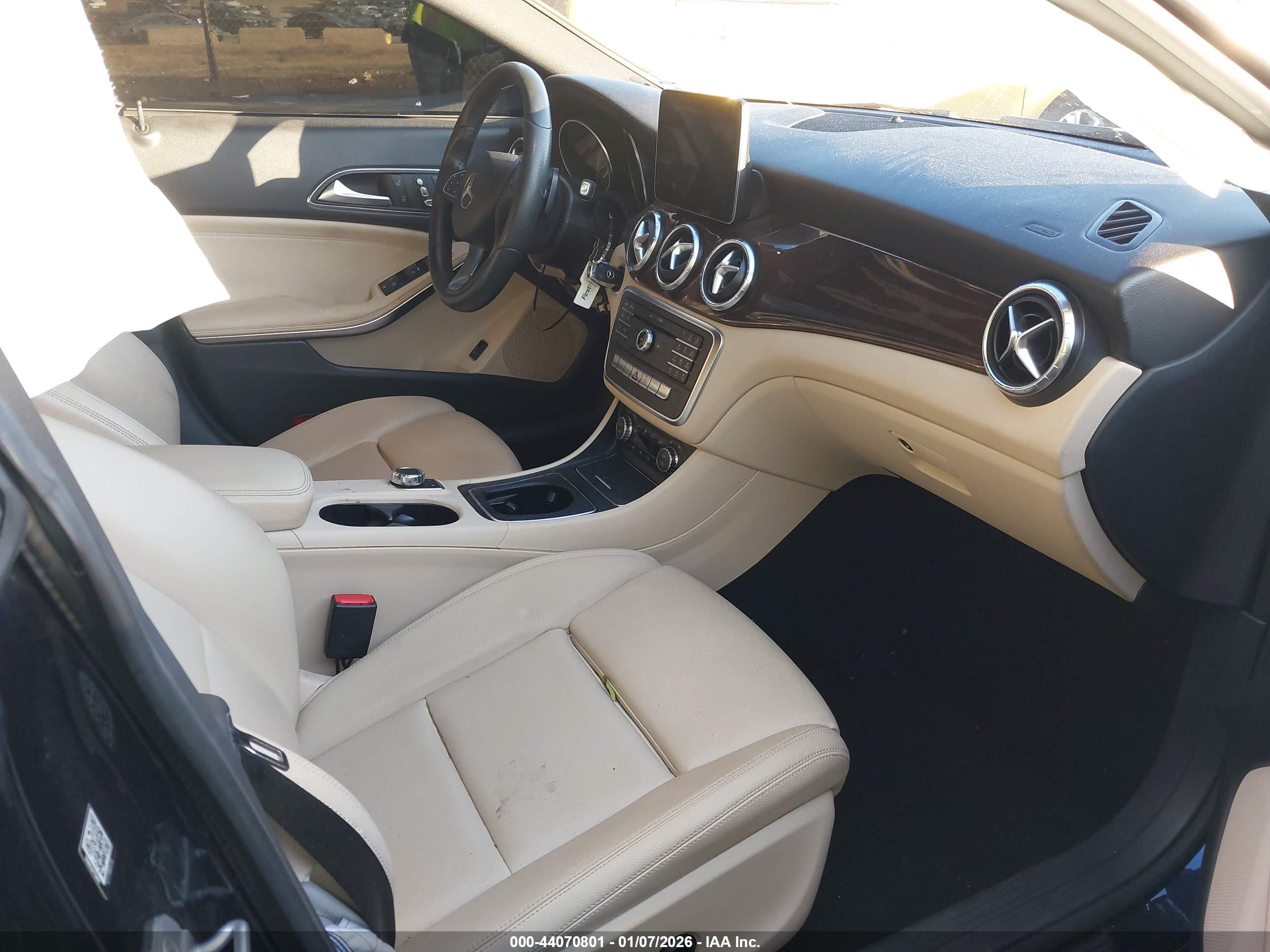 MERCEDES-BENZ CLA image 5