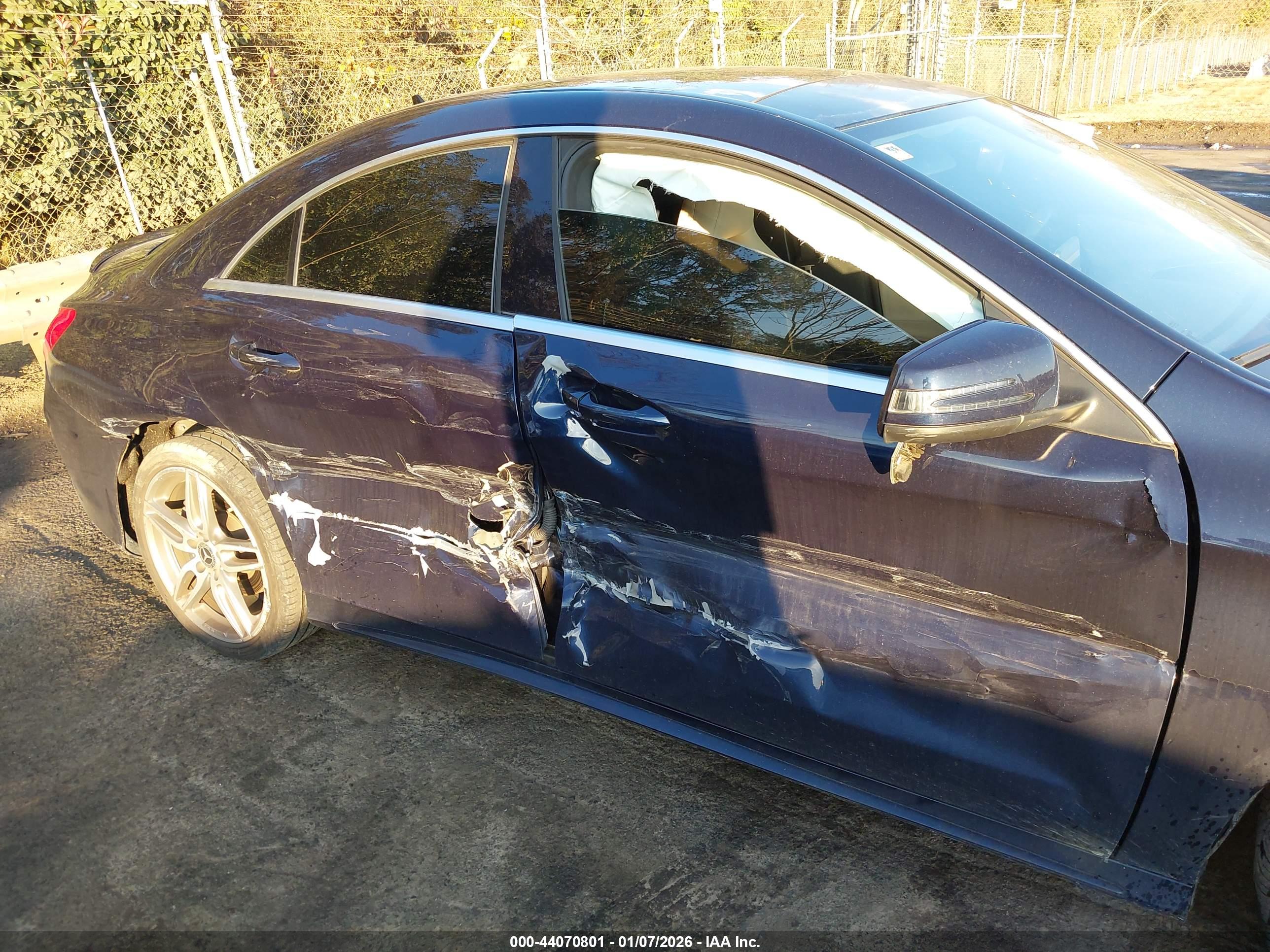 MERCEDES-BENZ CLA image 6