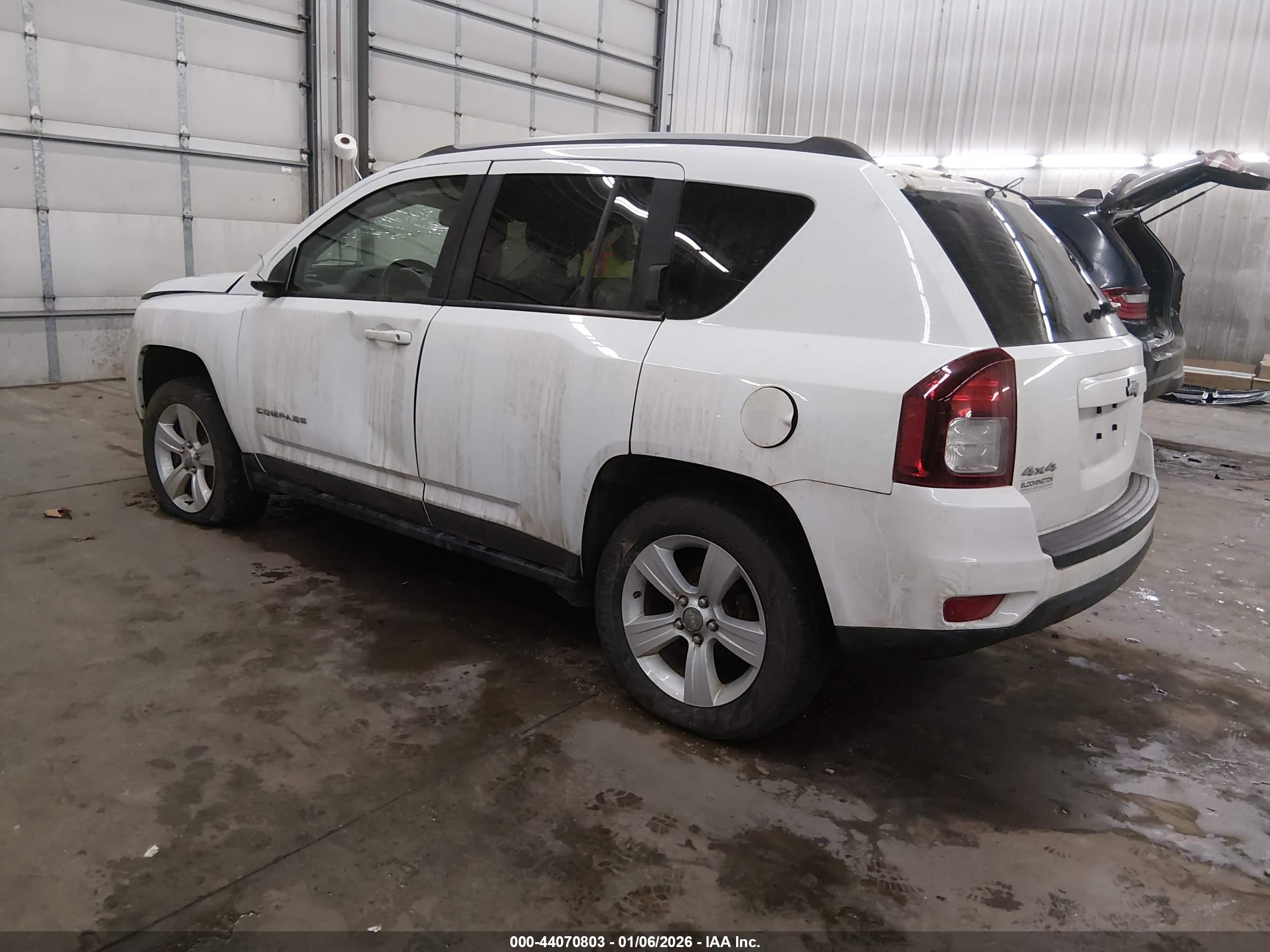JEEP COMPASS image 3