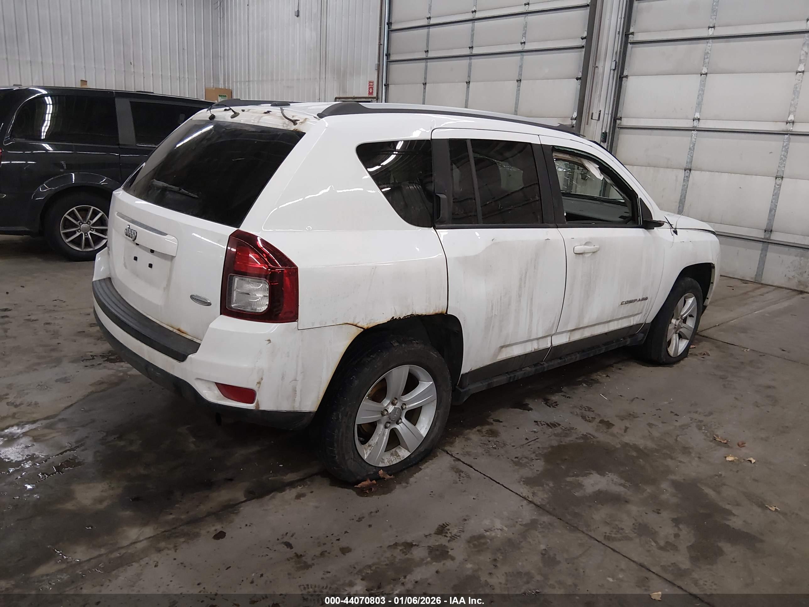 JEEP COMPASS image 4