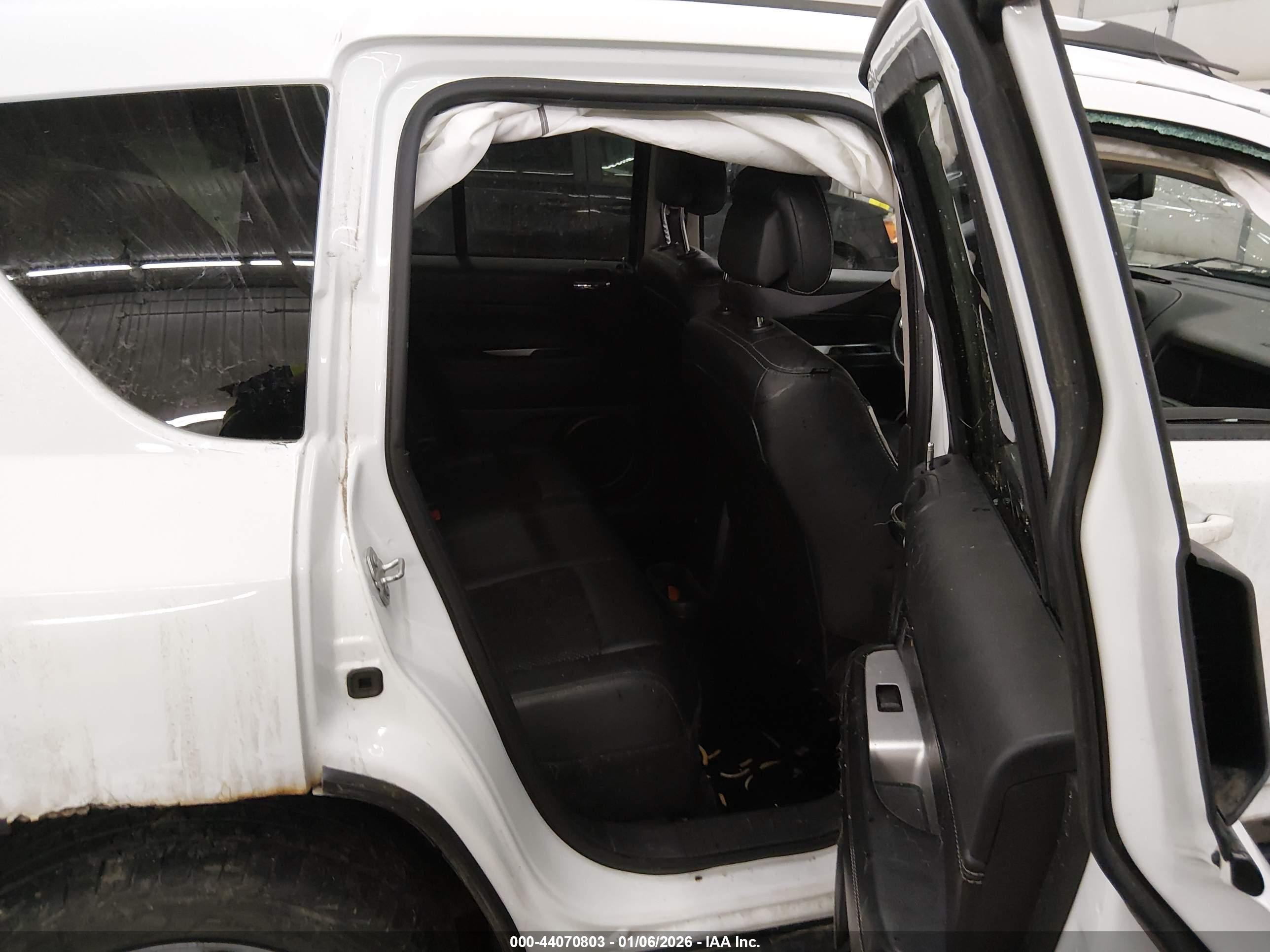 JEEP COMPASS image 8