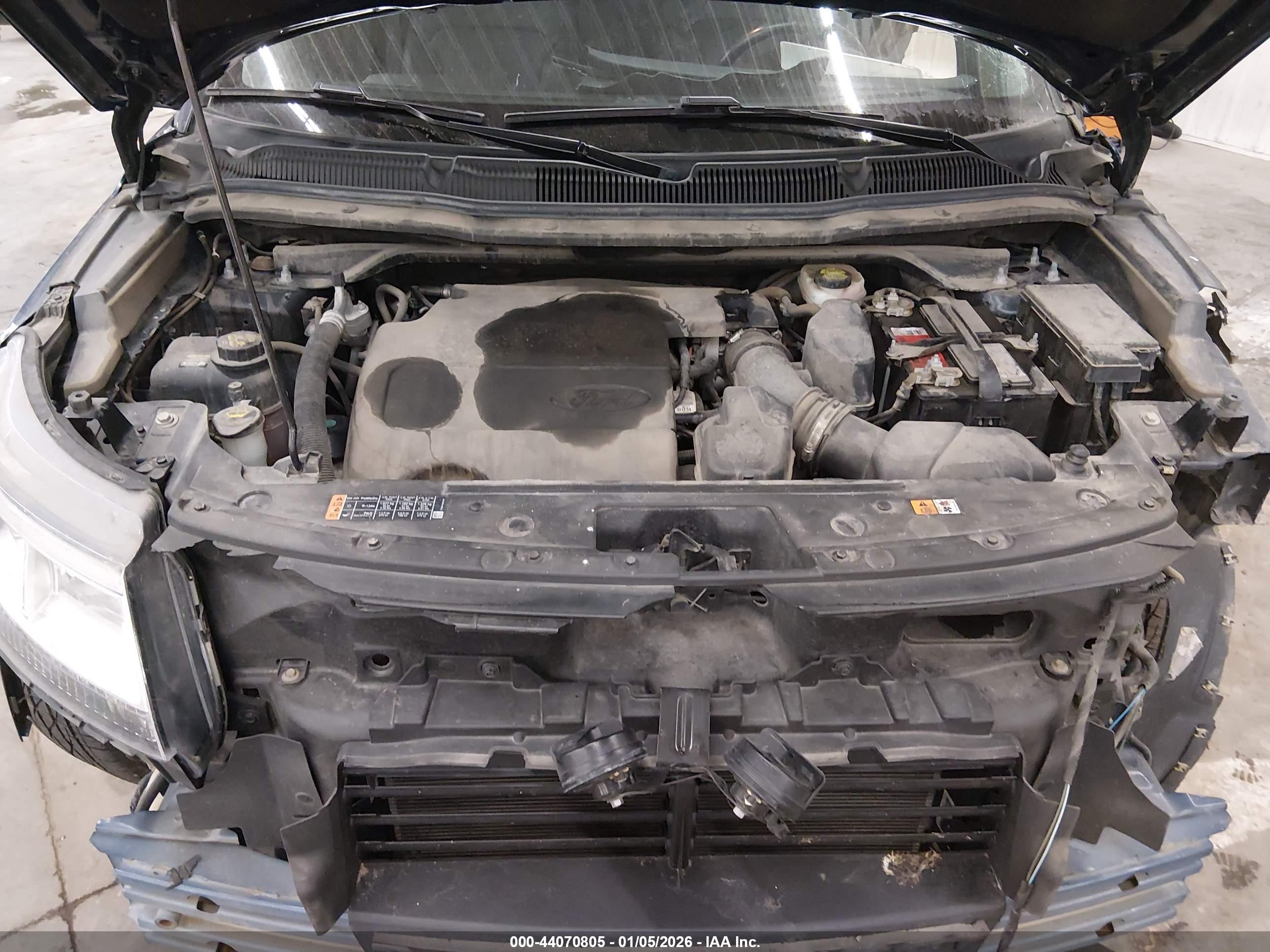 FORD EXPLORER image 10