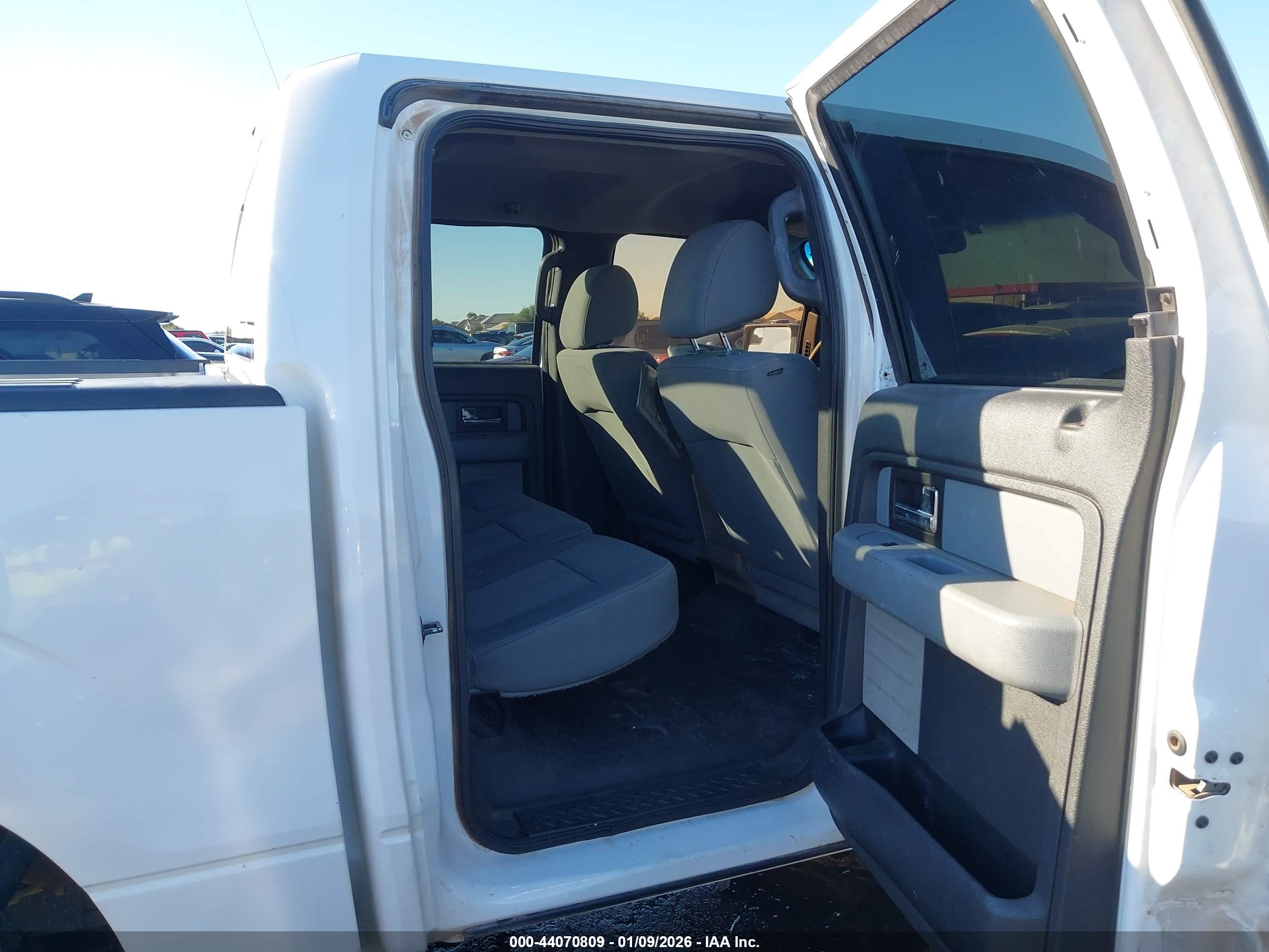 FORD F-150 image 8