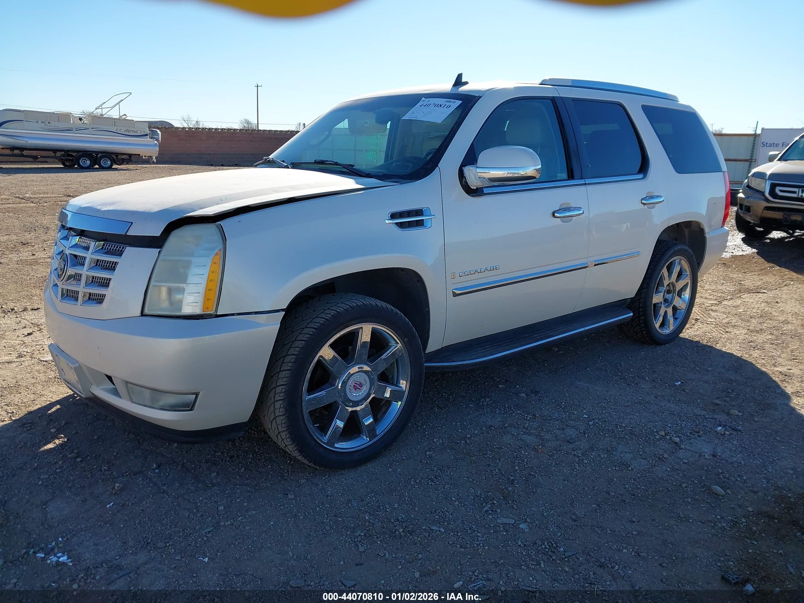 CADILLAC ESCALADE image 2