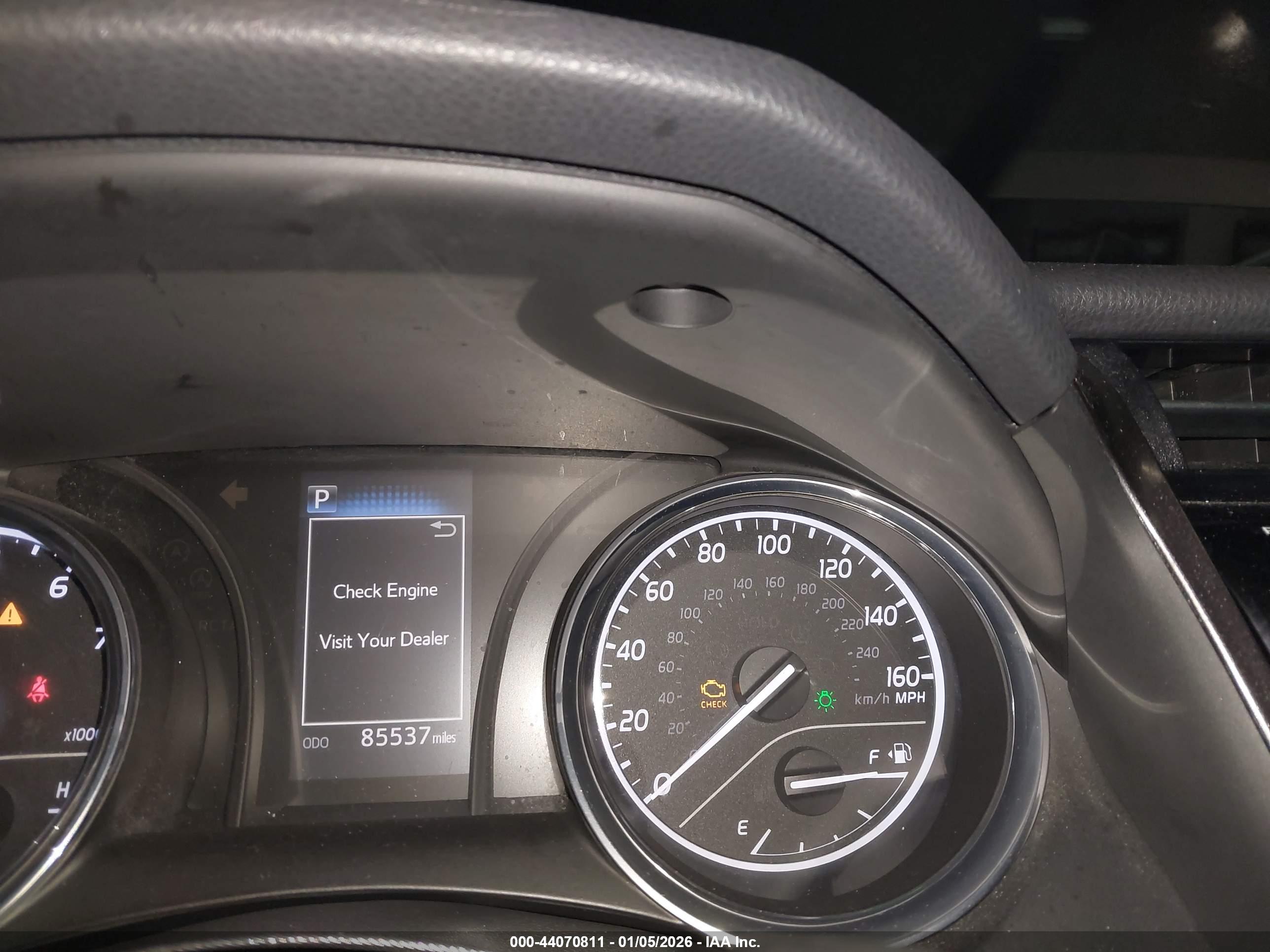 TOYOTA CAMRY image 7
