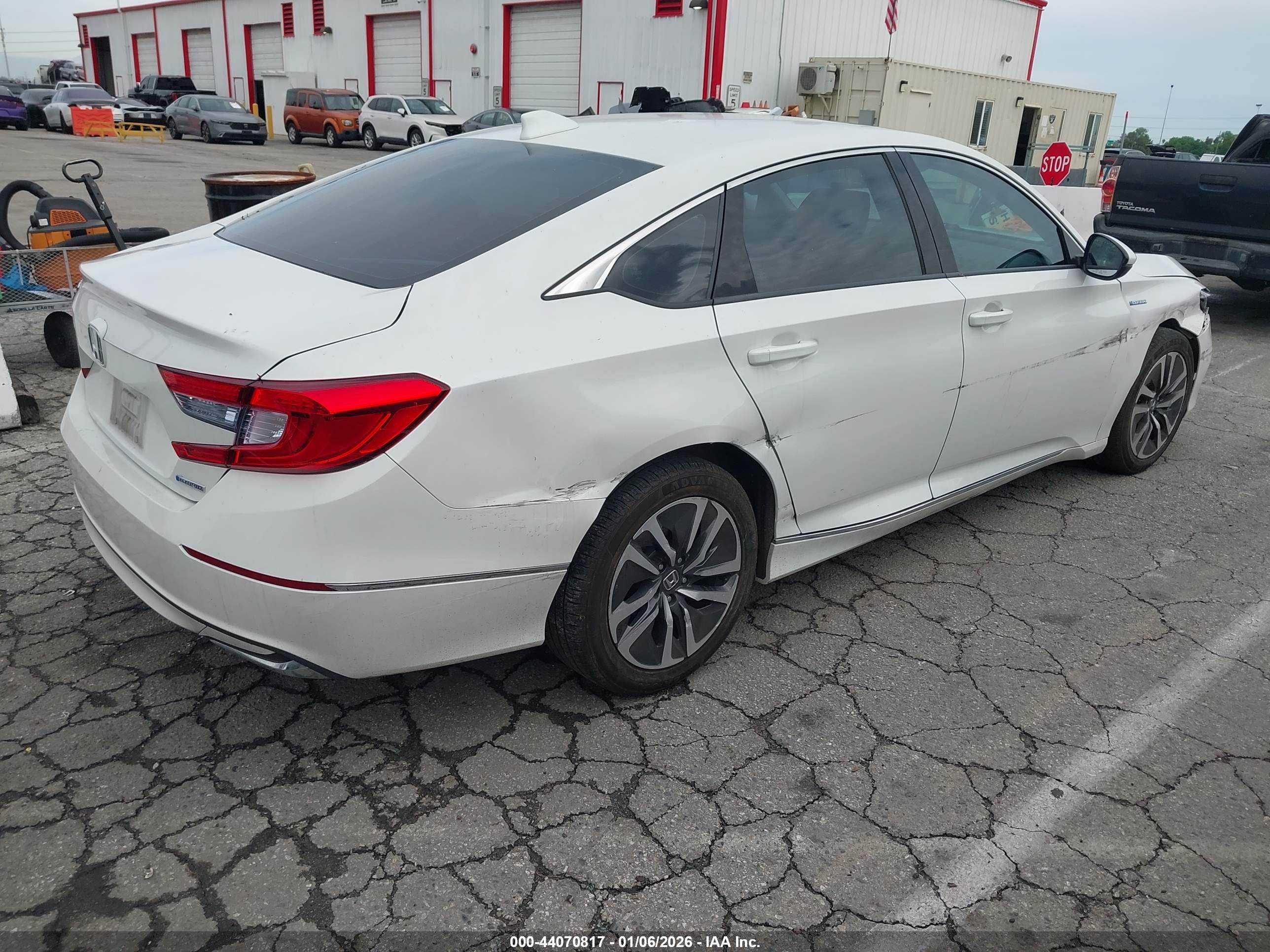 HONDA ACCORD image 4