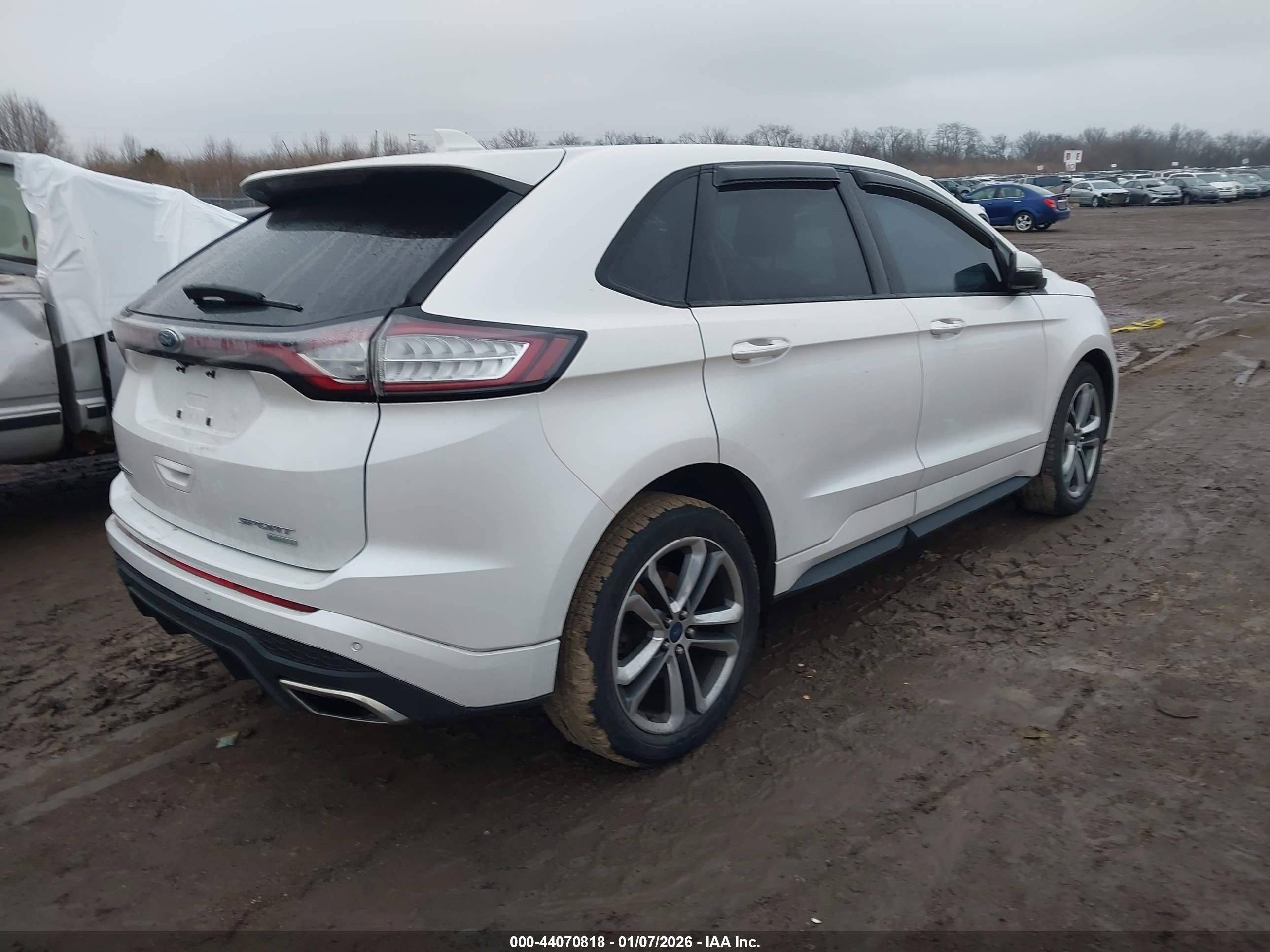 FORD EDGE image 4