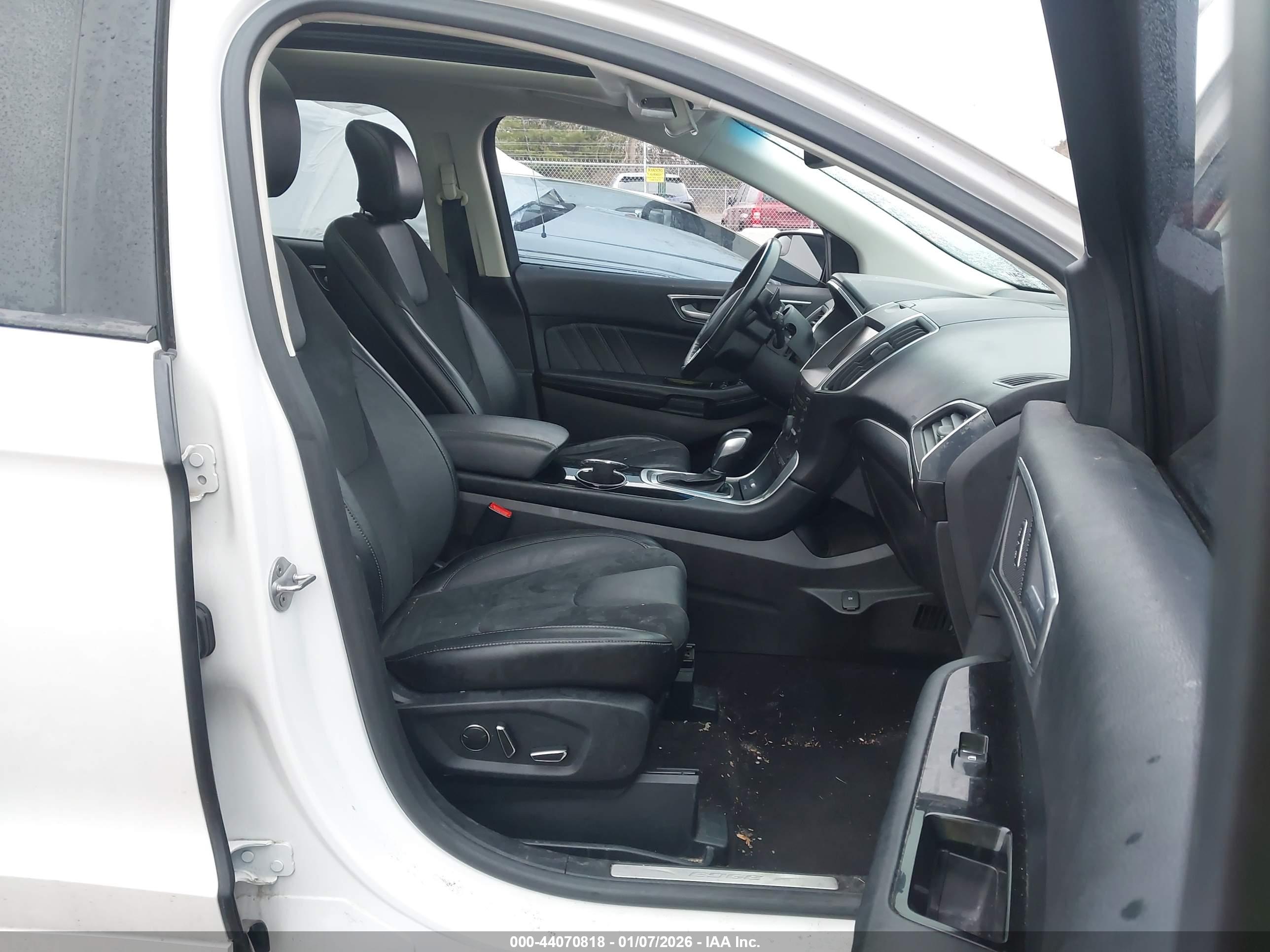 FORD EDGE image 5