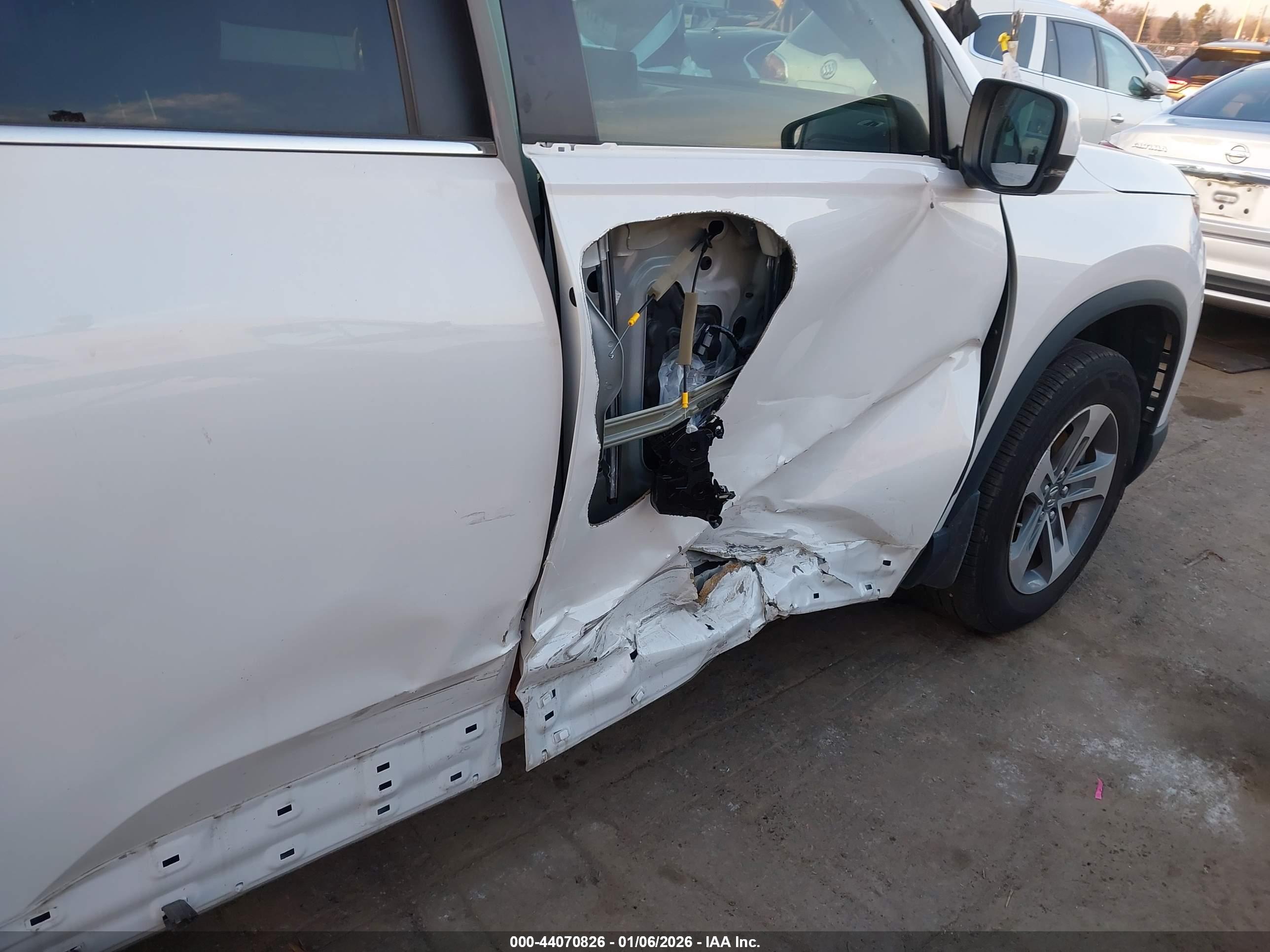 HONDA PILOT image 6
