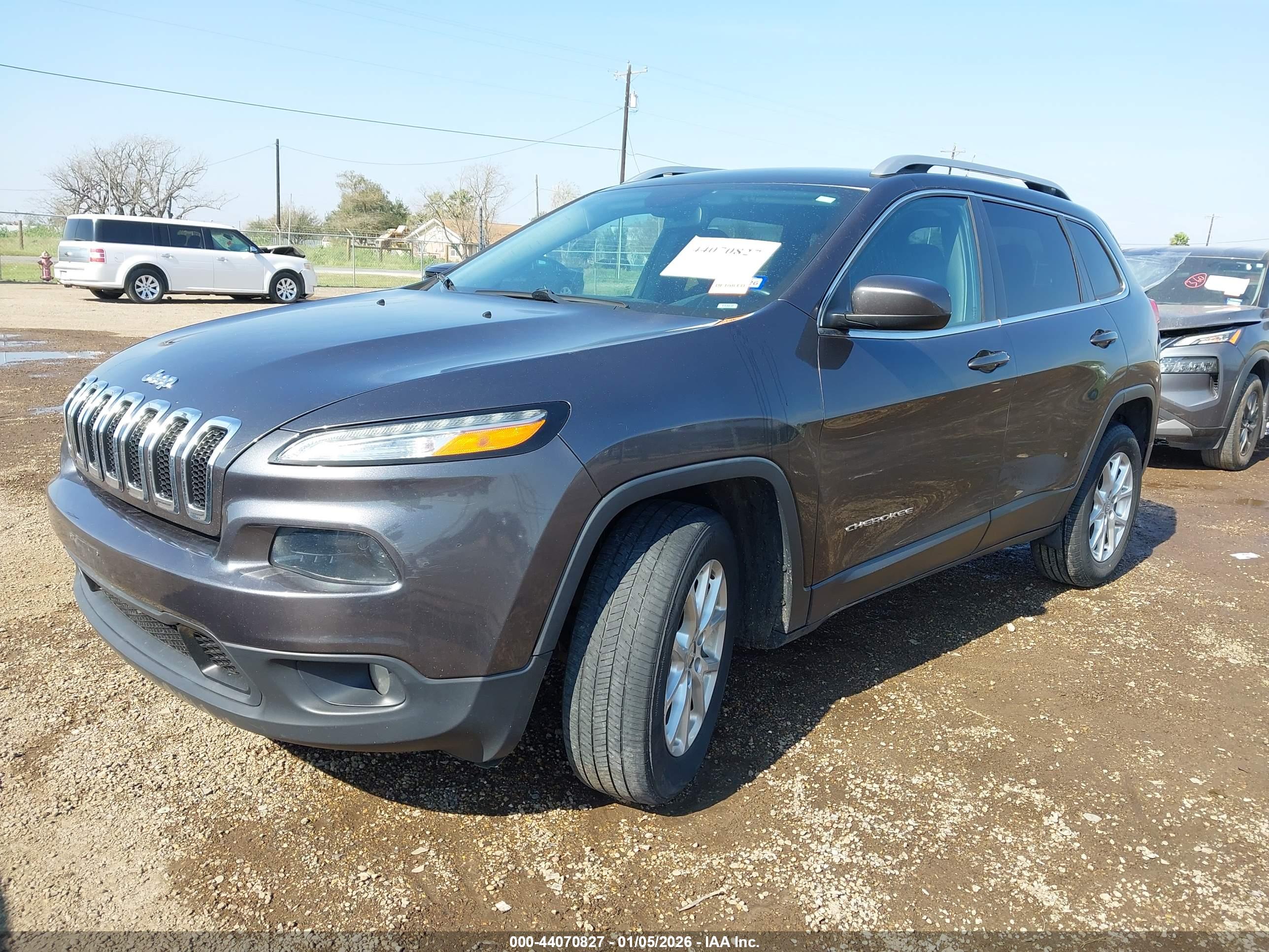JEEP CHEROKEE image 2
