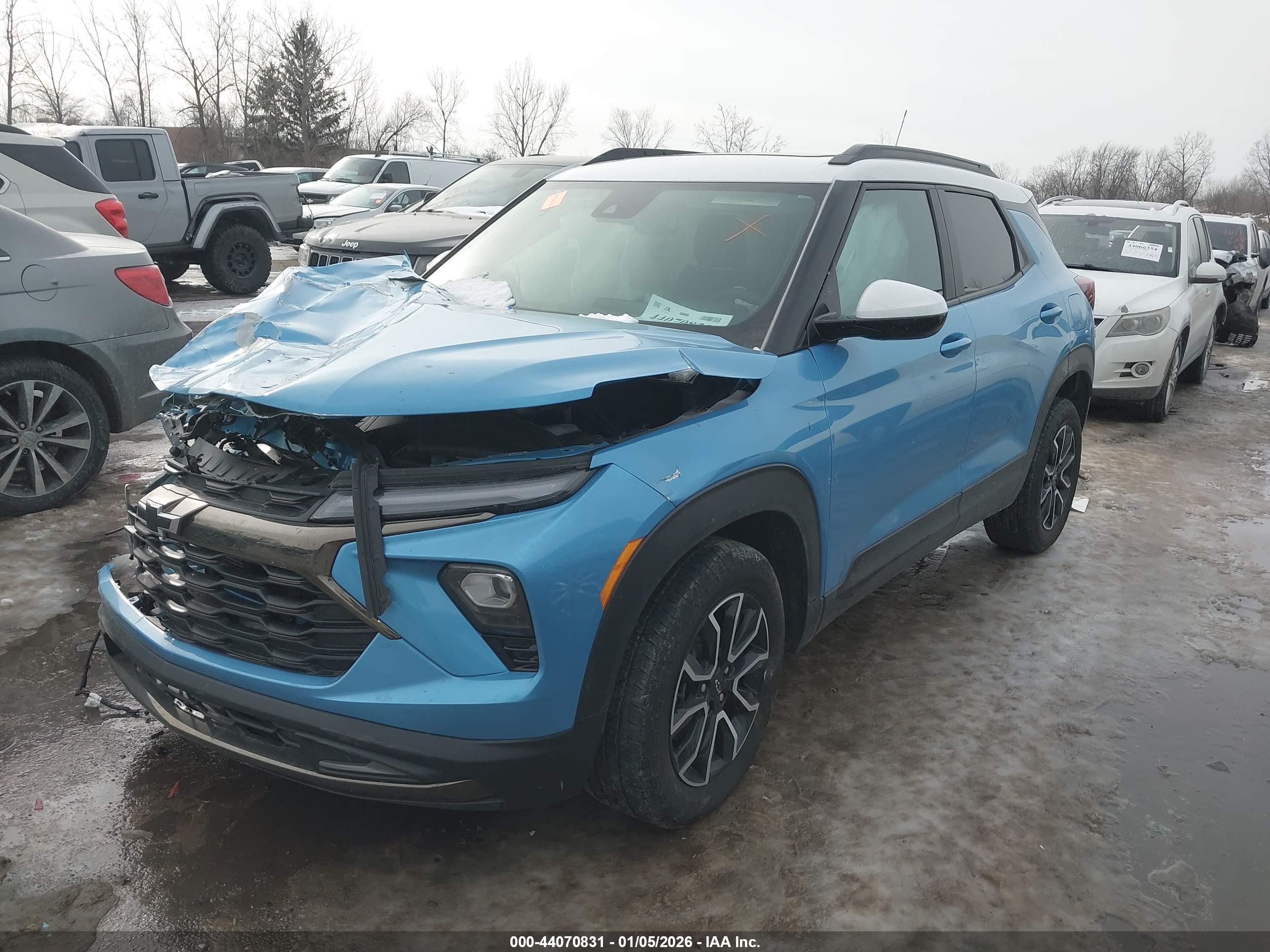 CHEVROLET TRAILBLAZER image 2