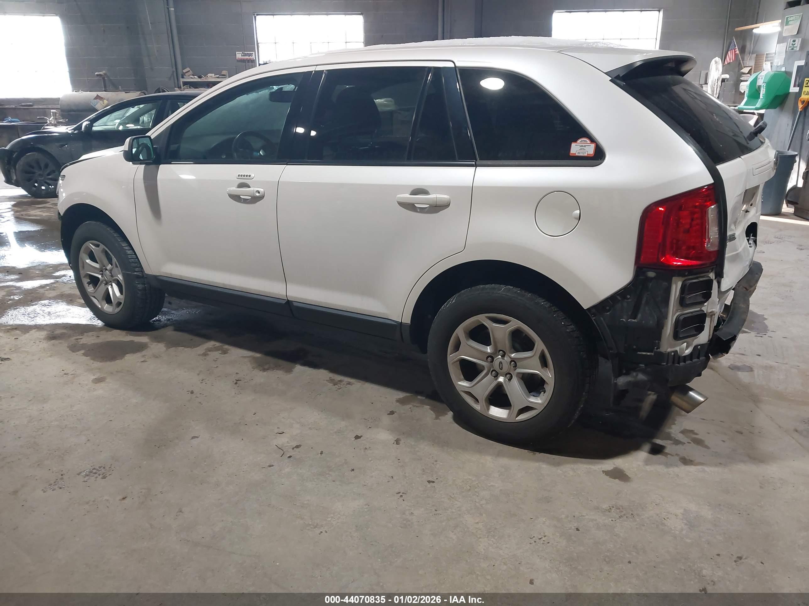 FORD EDGE image 3