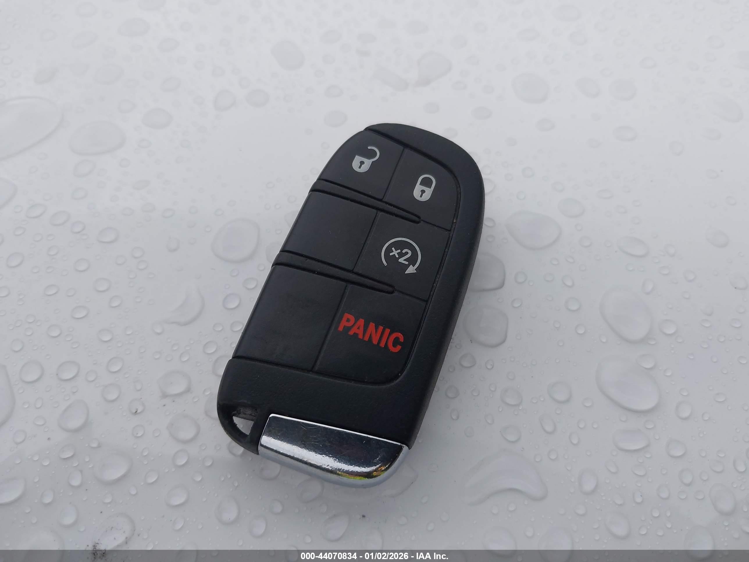 JEEP RENEGADE image 11
