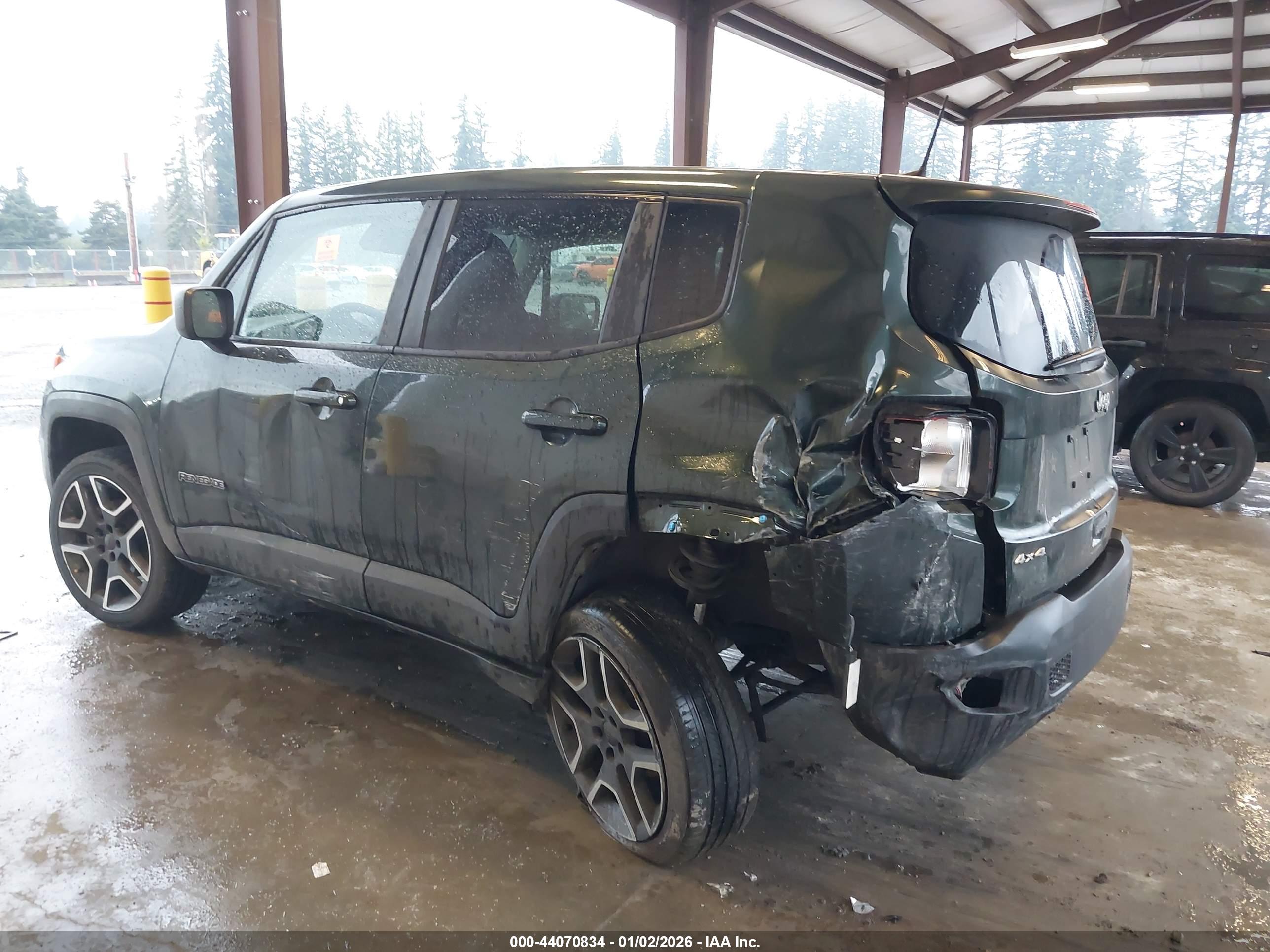 JEEP RENEGADE image 3