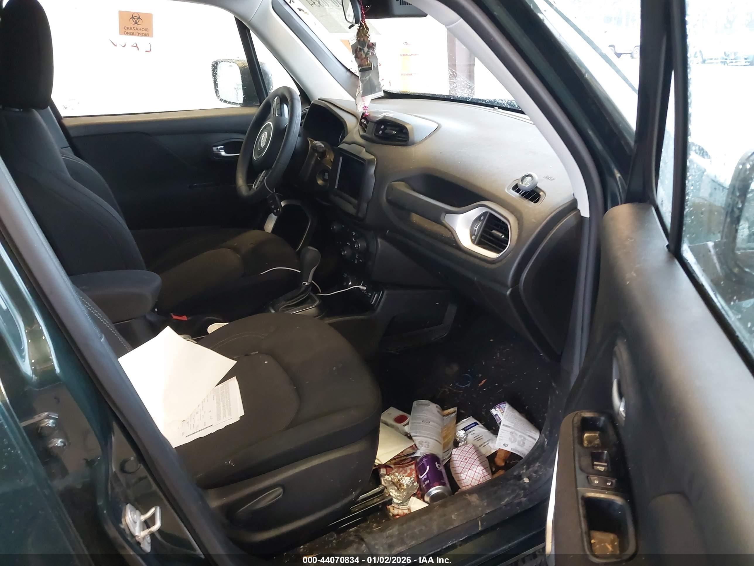 JEEP RENEGADE image 5