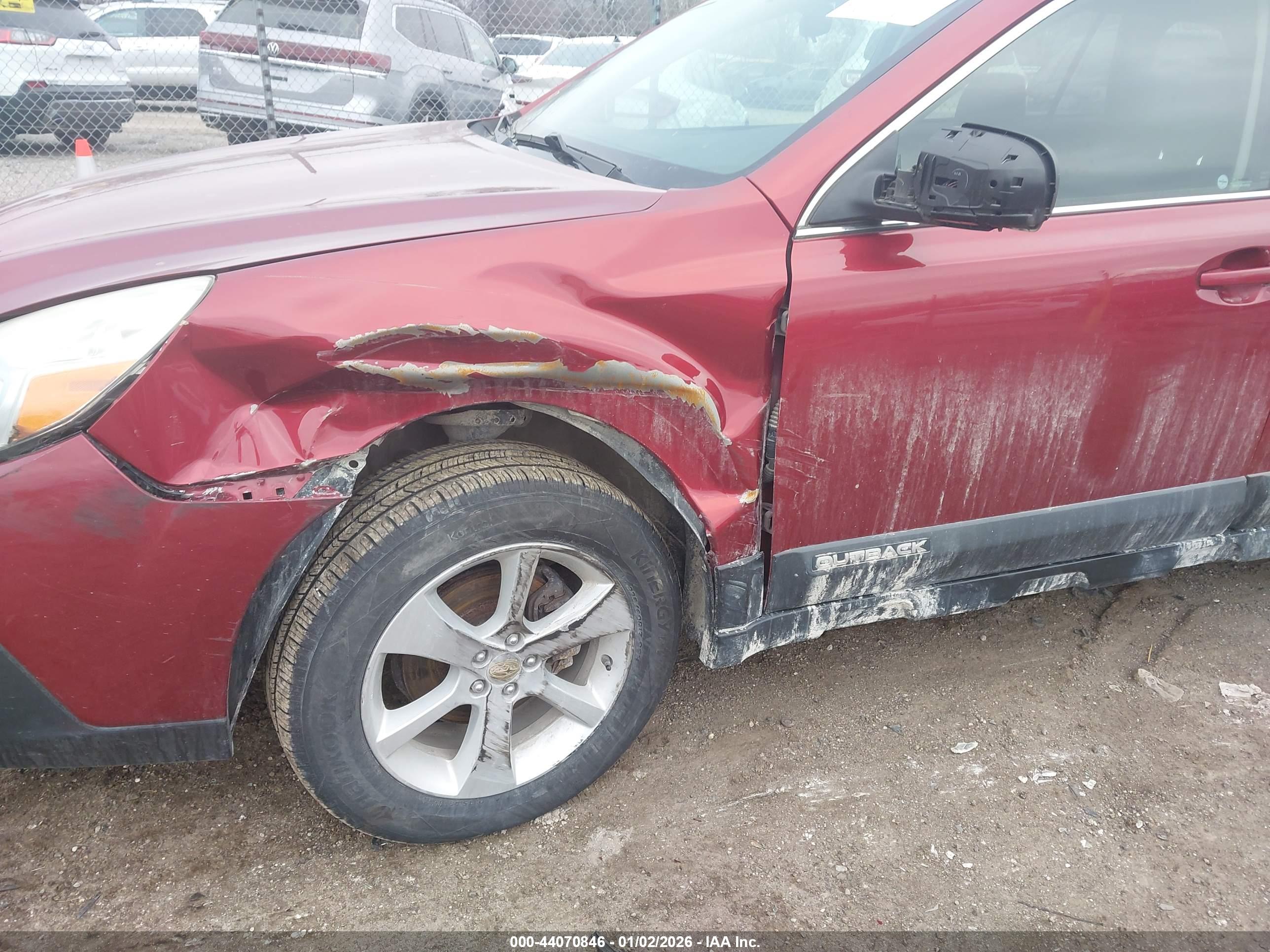 SUBARU OUTBACK image 6