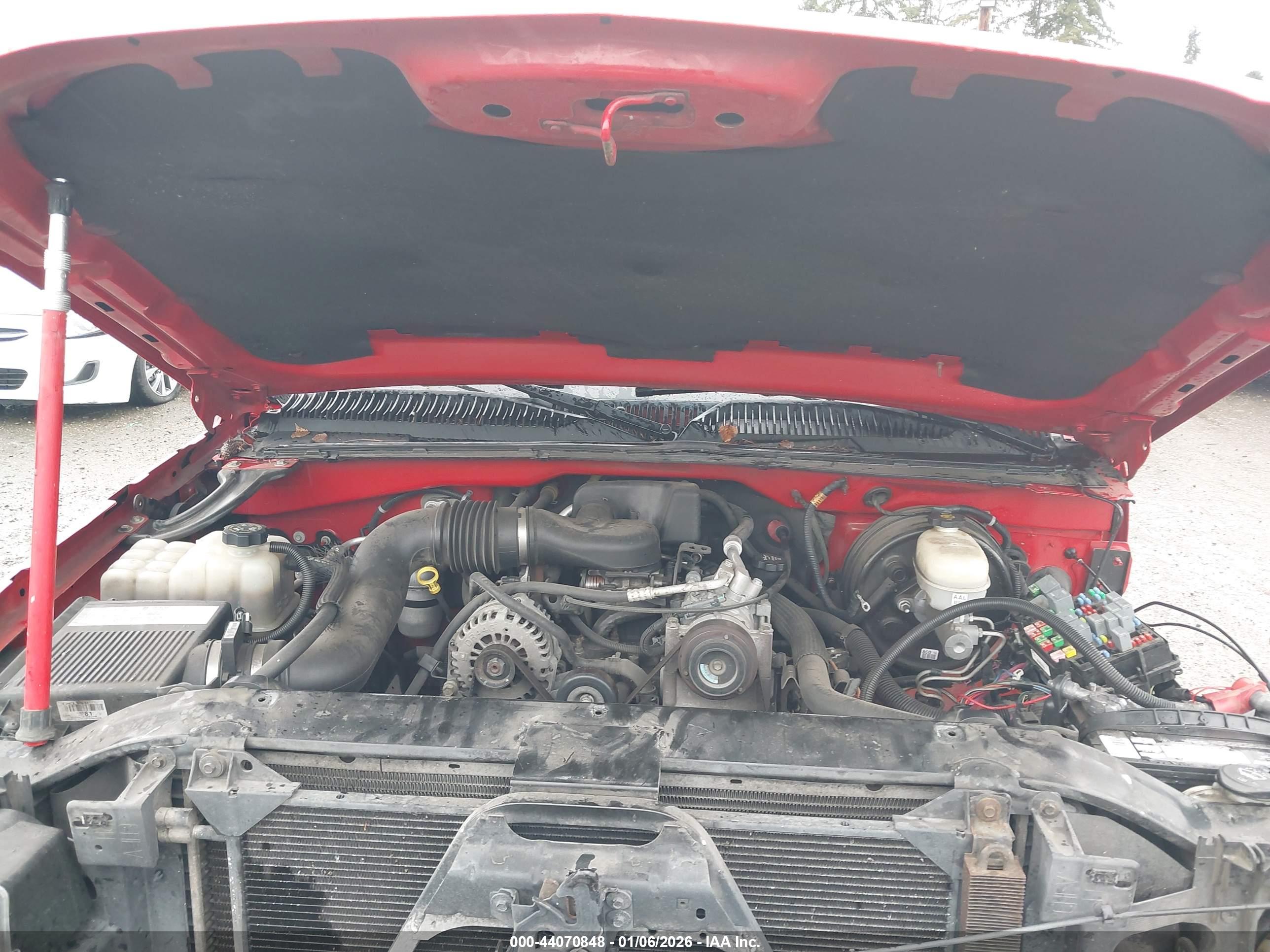 CHEVROLET SILVERADO image 10