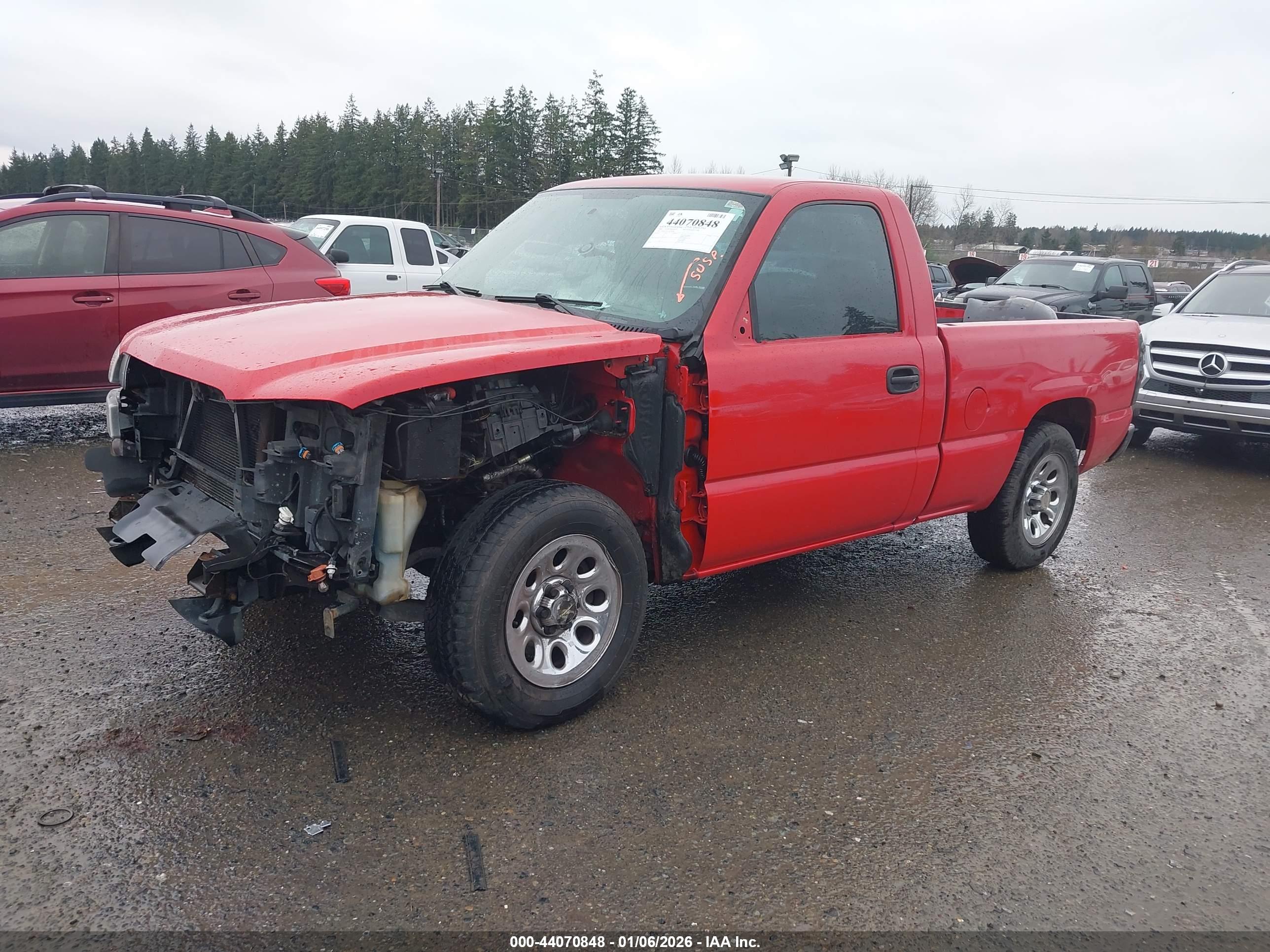 CHEVROLET SILVERADO image 2