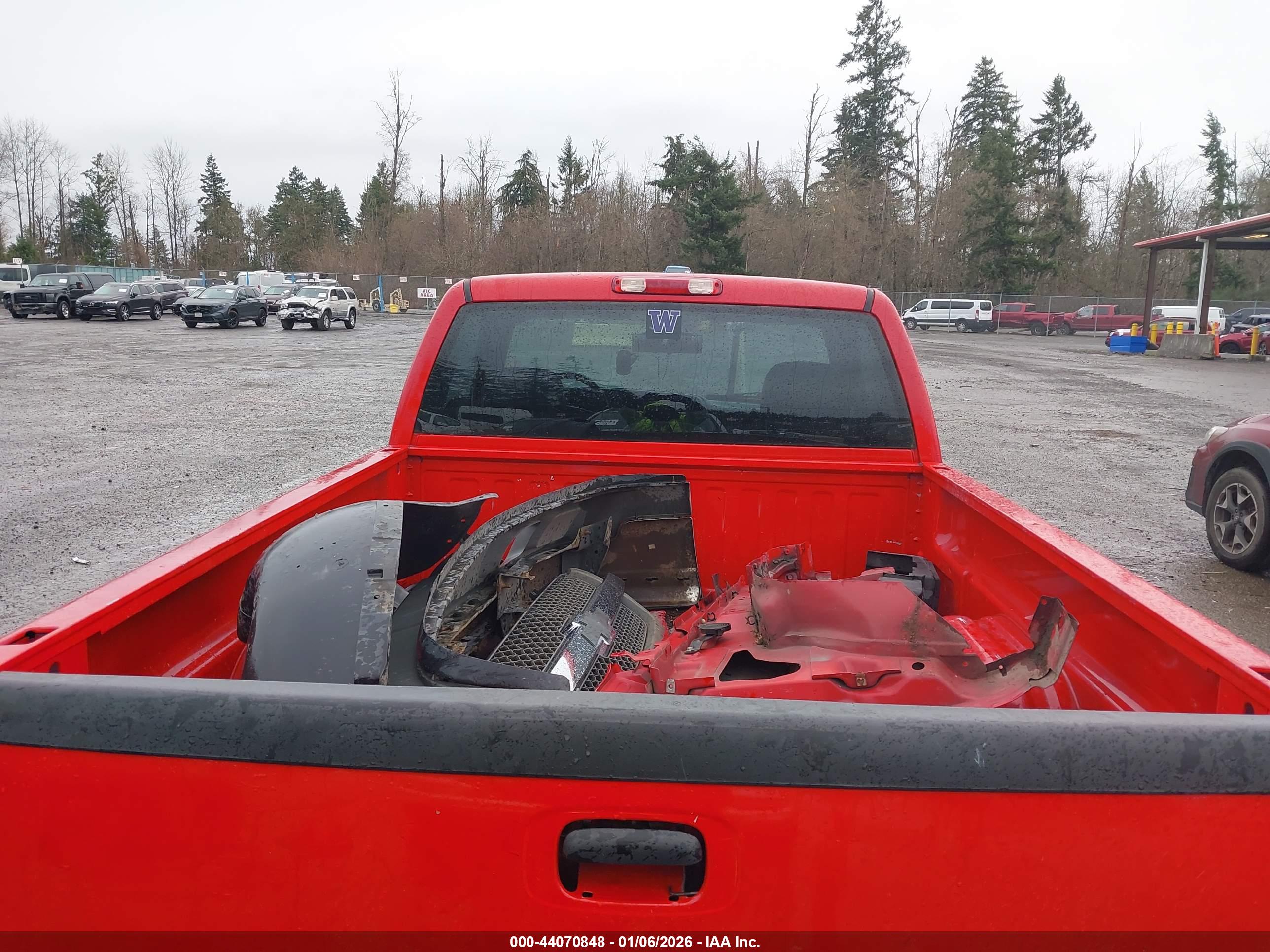 CHEVROLET SILVERADO image 8