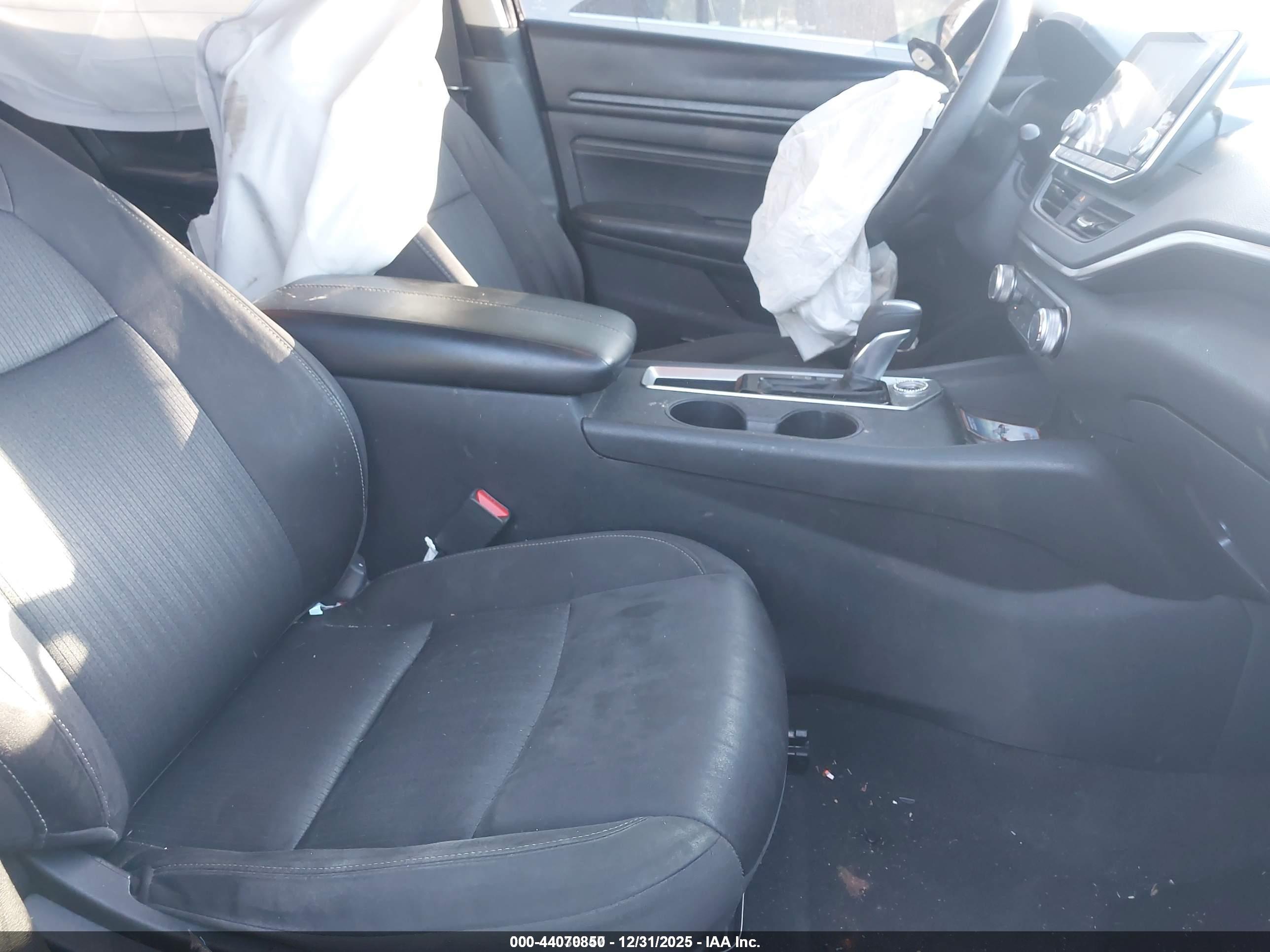 NISSAN ALTIMA image 5