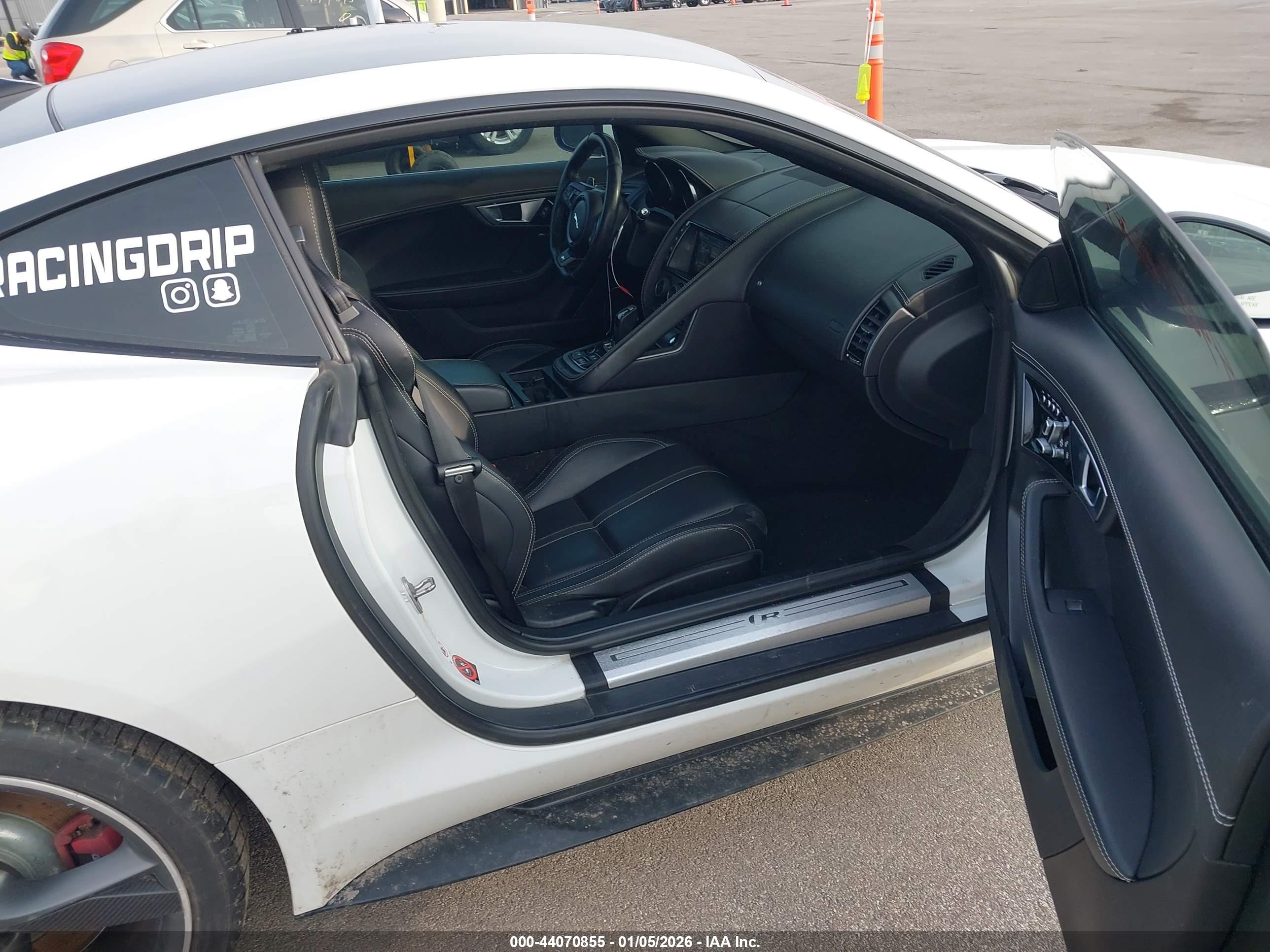 JAGUAR F-TYPE image 5