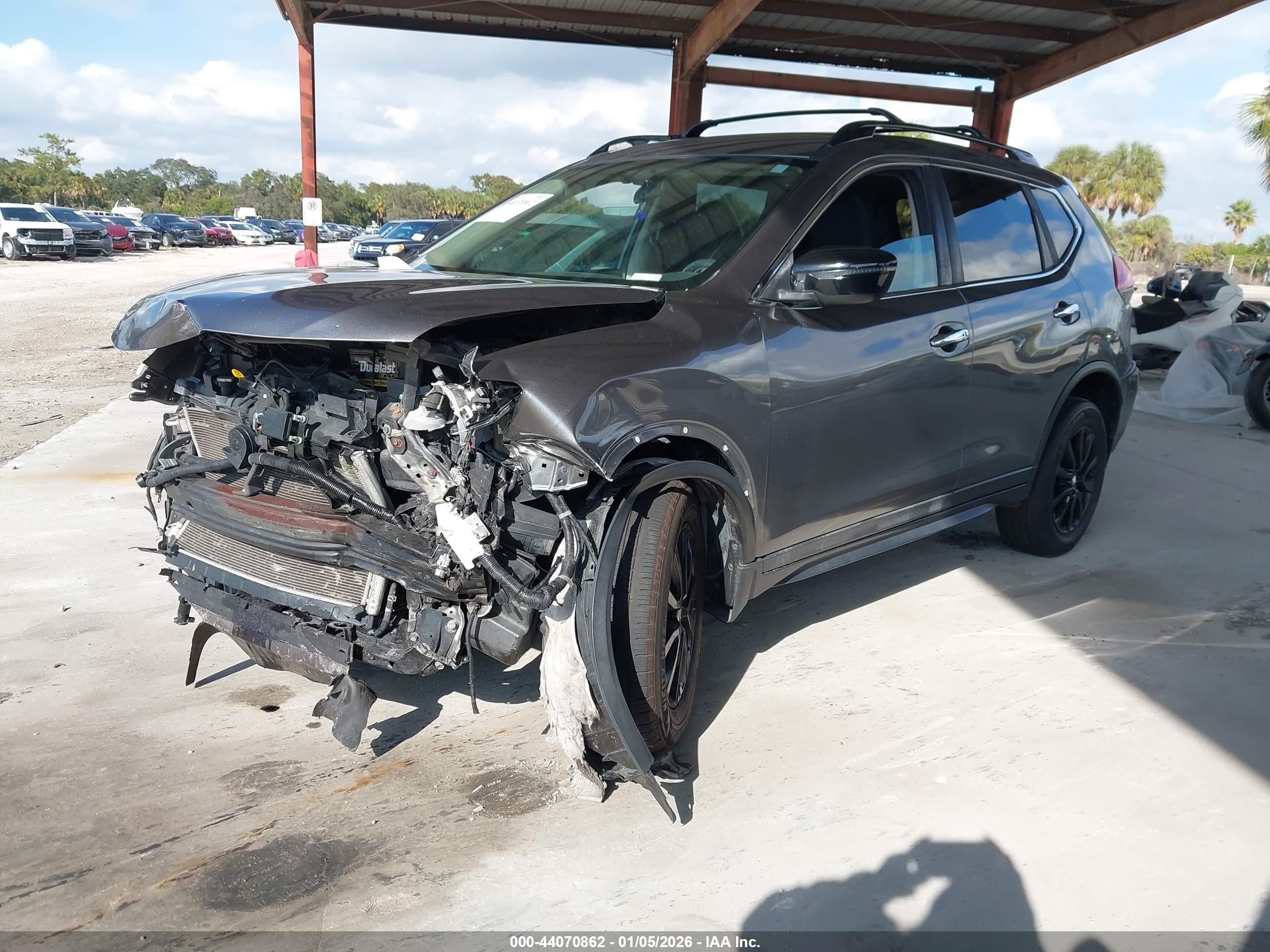 NISSAN ROGUE image 2