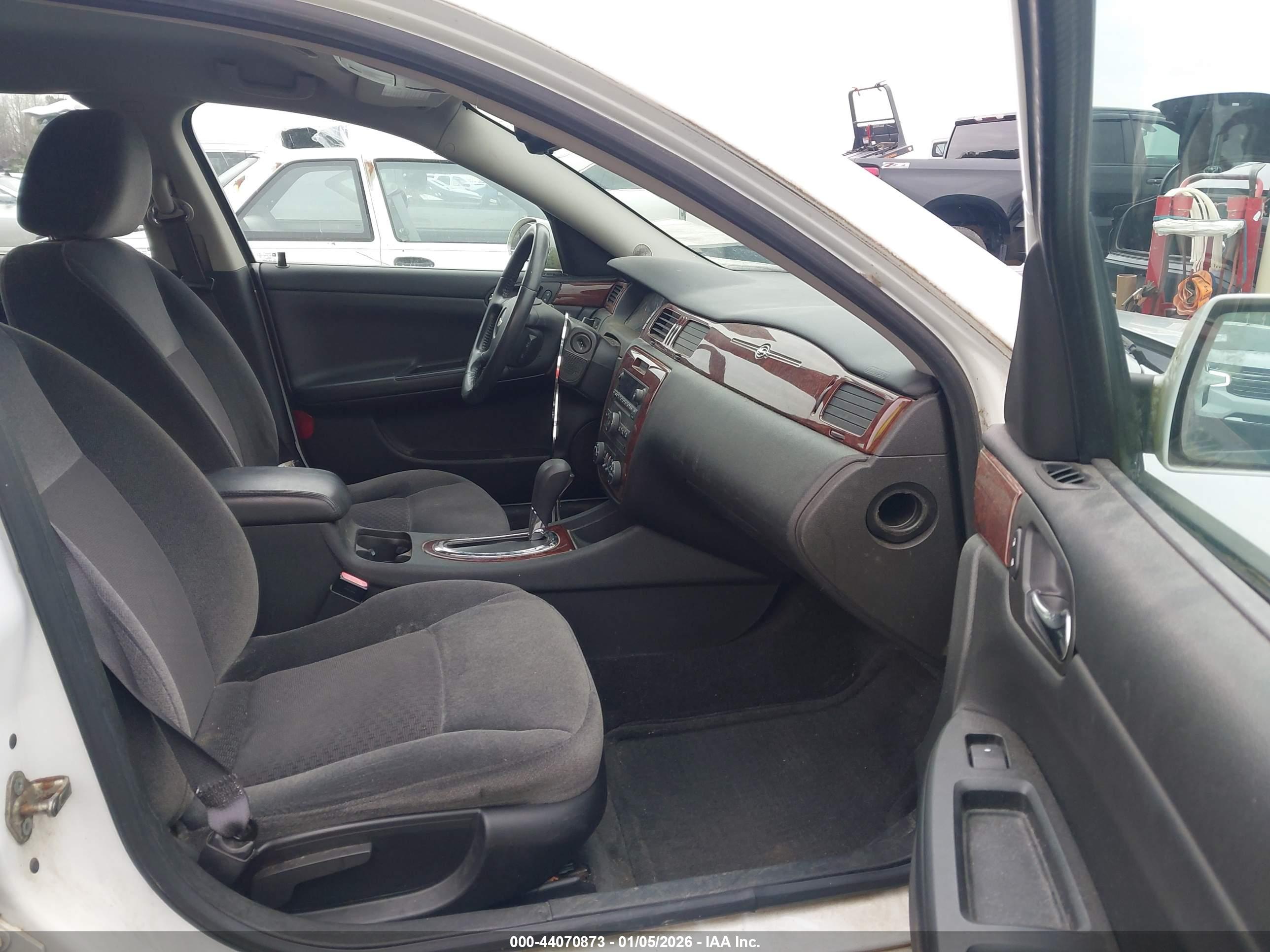 CHEVROLET IMPALA image 5
