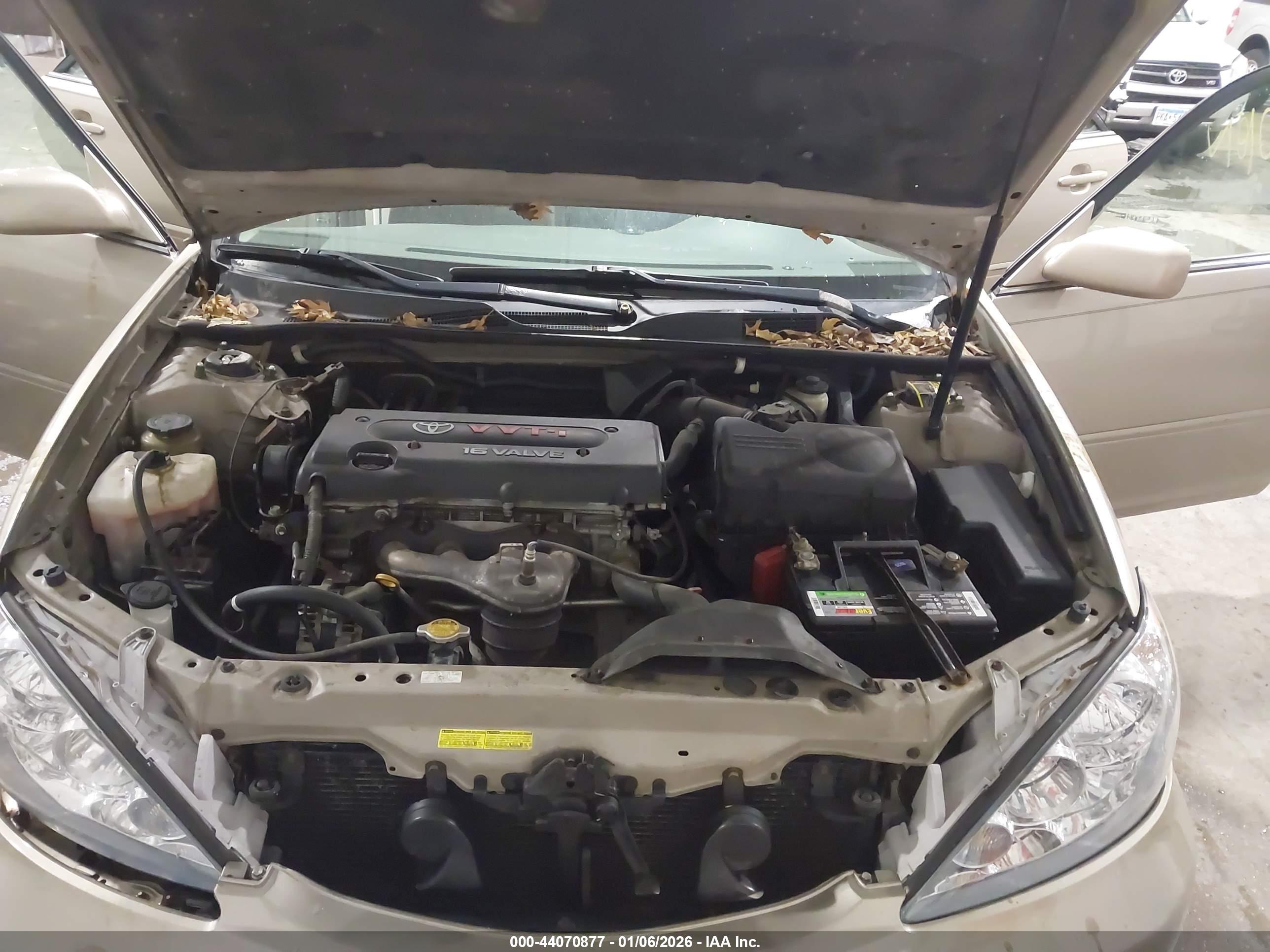 TOYOTA CAMRY image 10