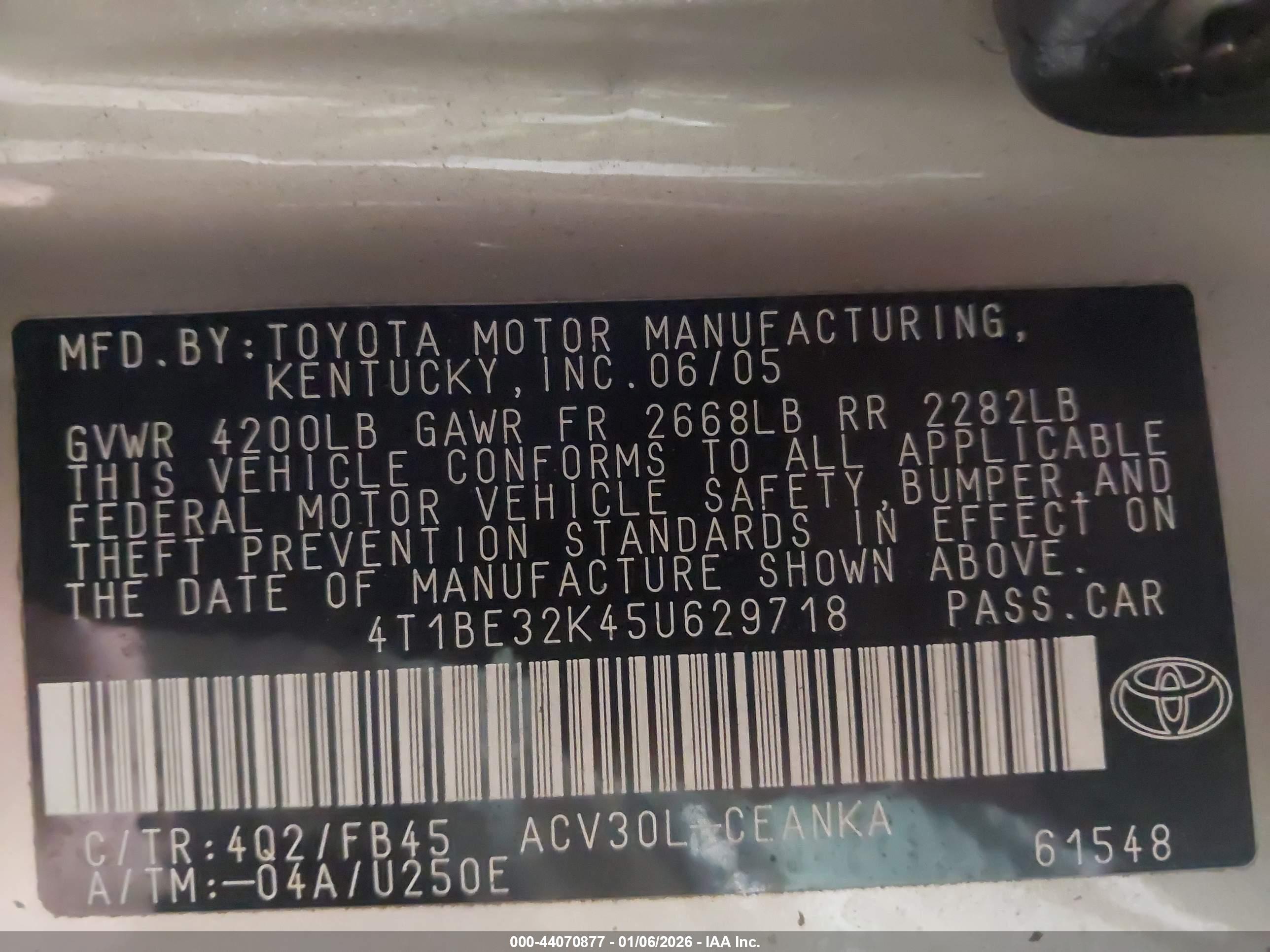 TOYOTA CAMRY image 9