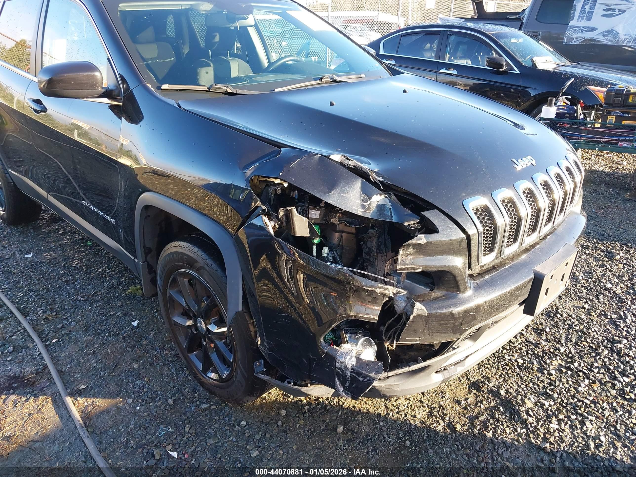 JEEP CHEROKEE image 6