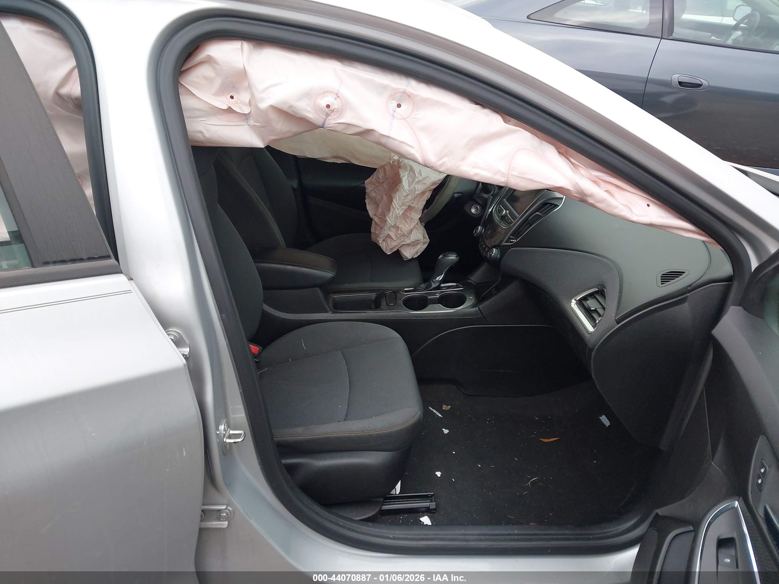 CHEVROLET CRUZE image 5