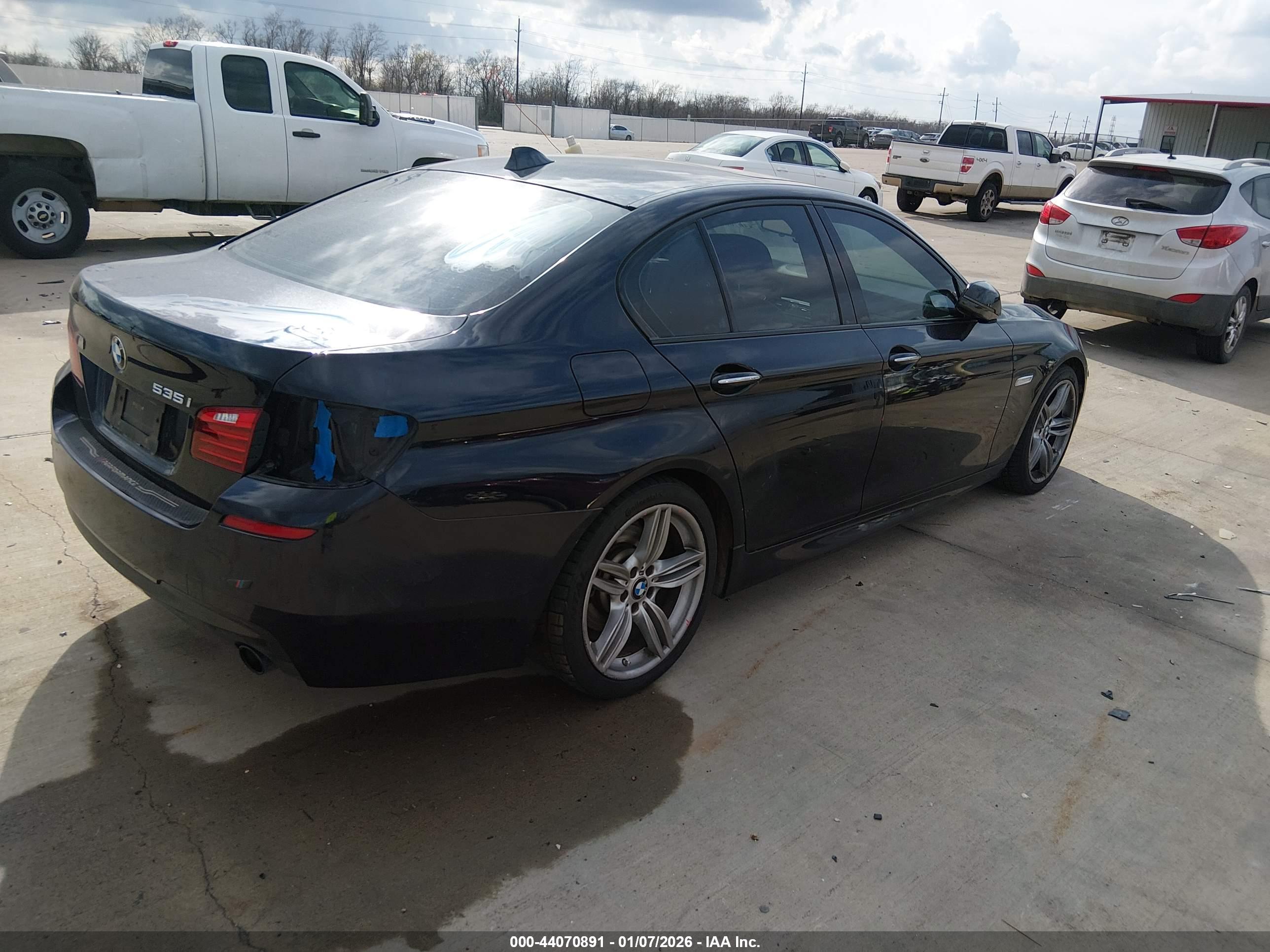 BMW 535I image 4