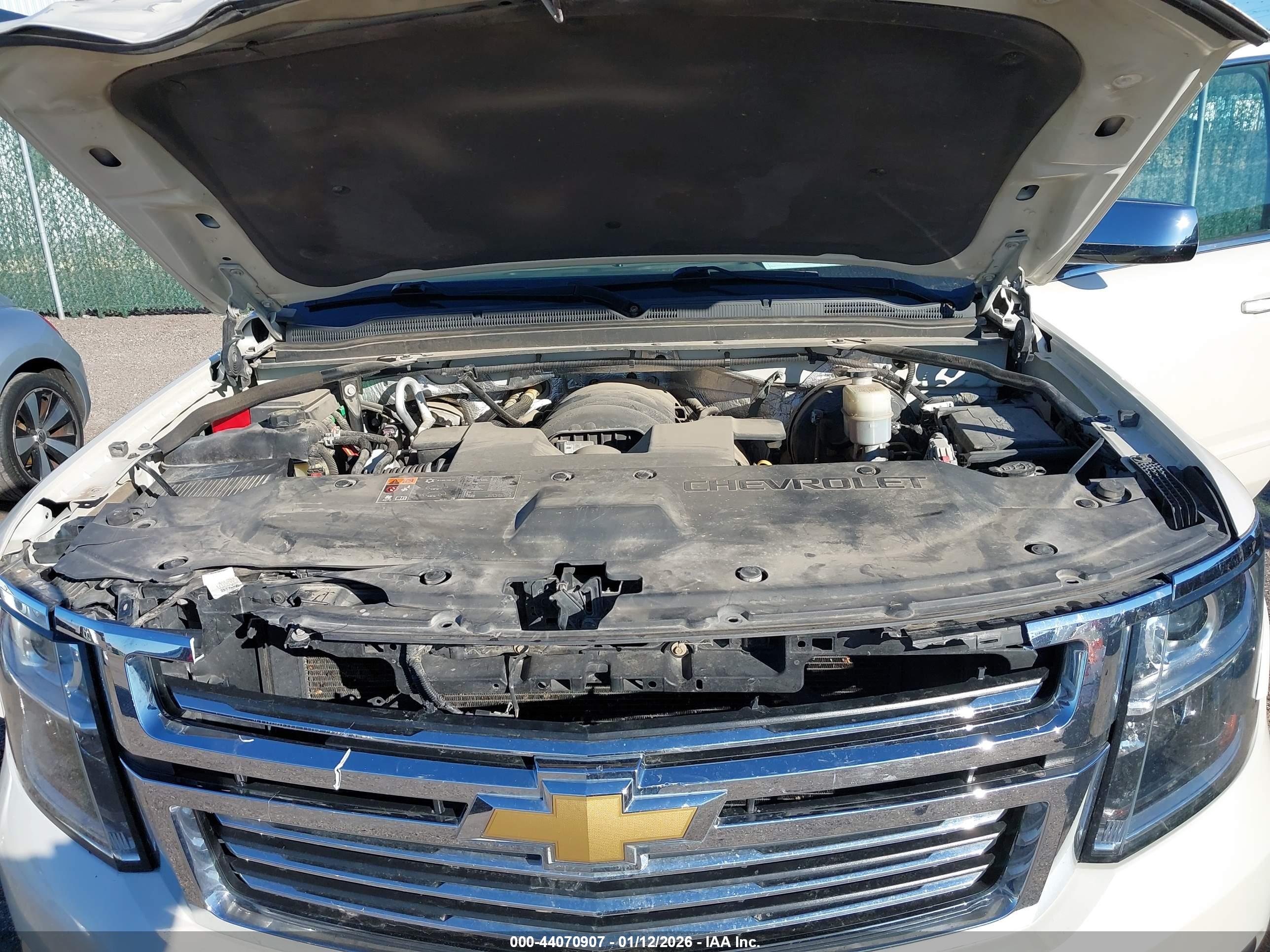 CHEVROLET TAHOE image 10