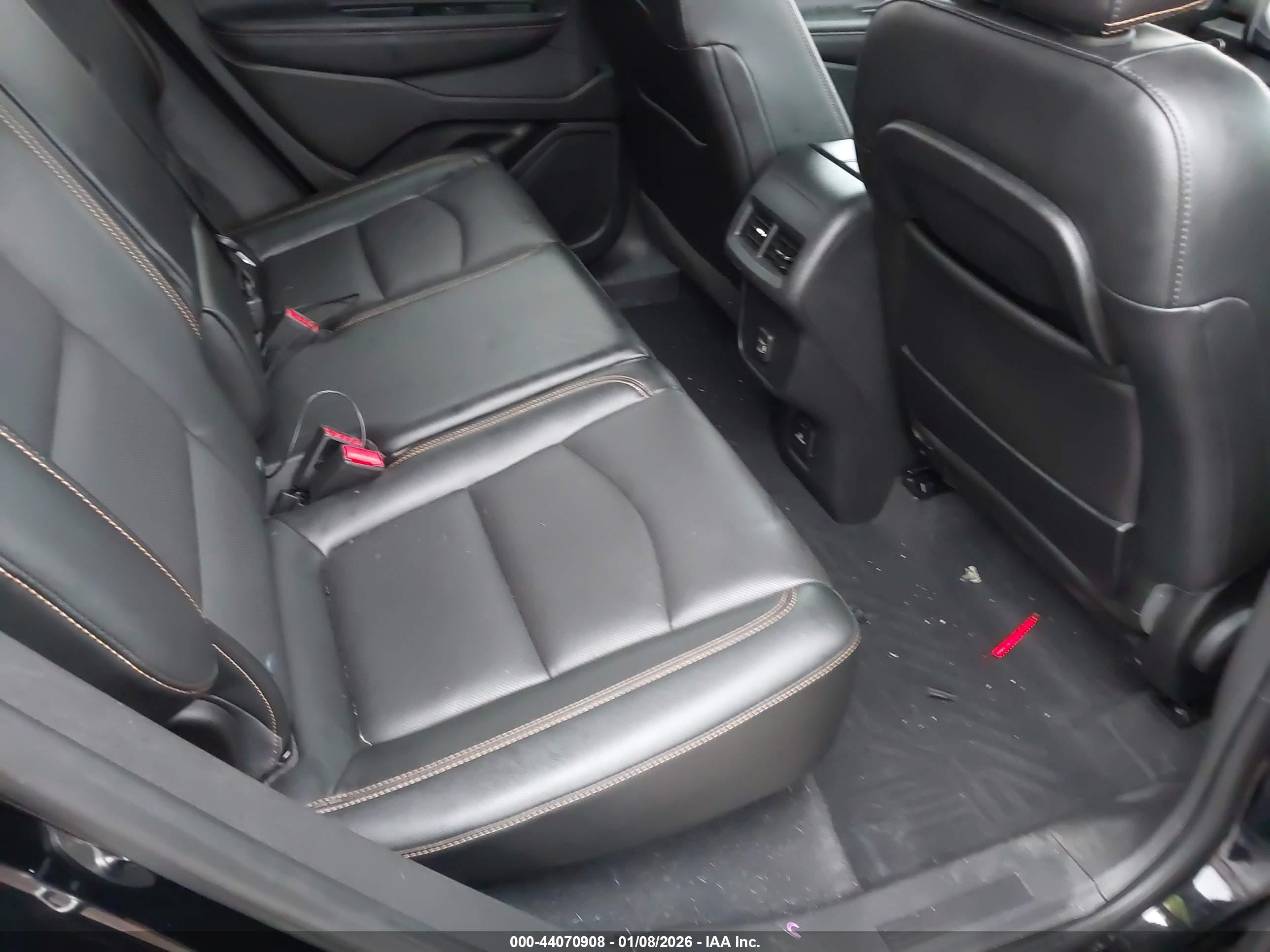 GMC TERRAIN image 8