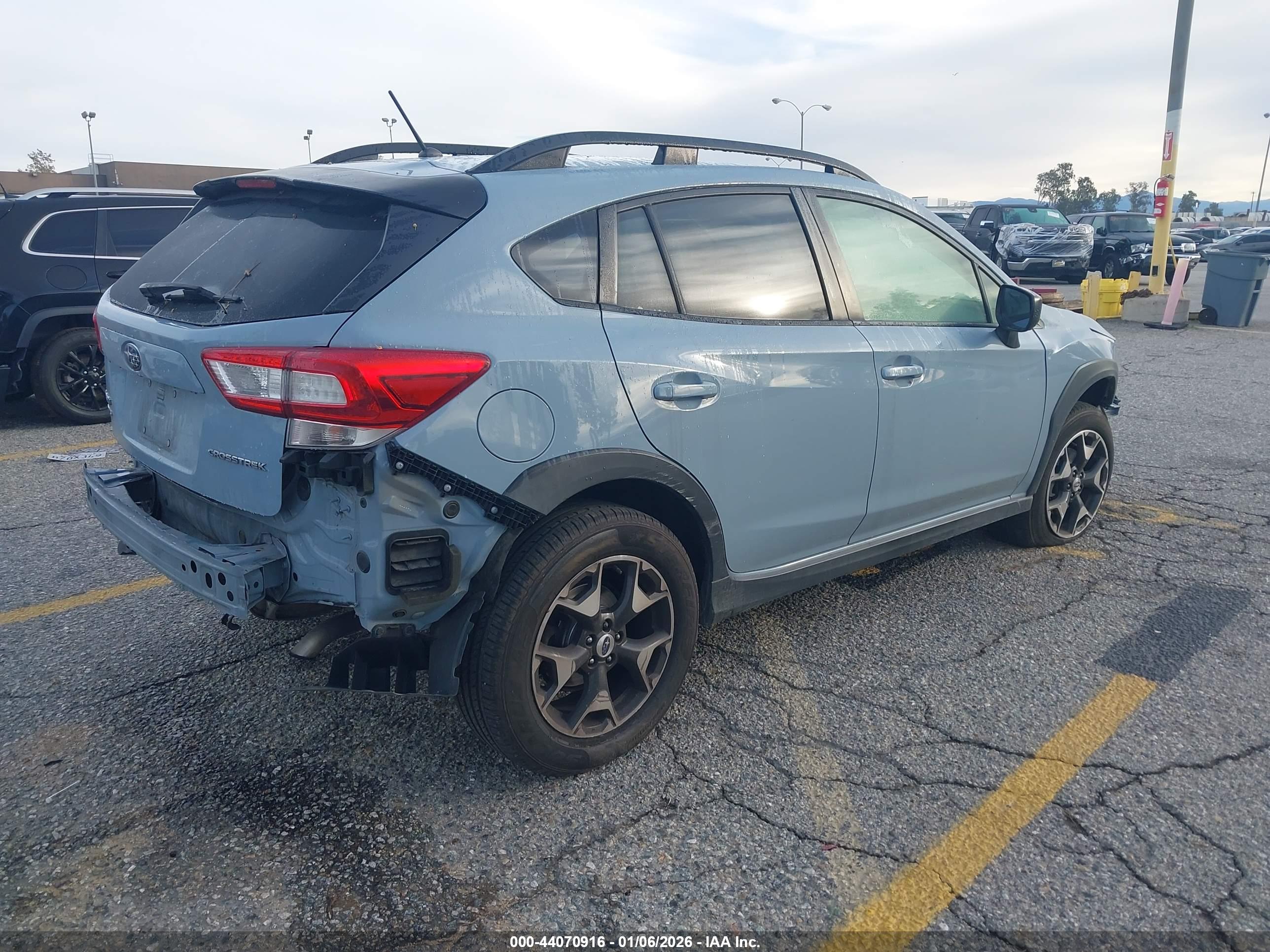 SUBARU CROSSTREK image 4