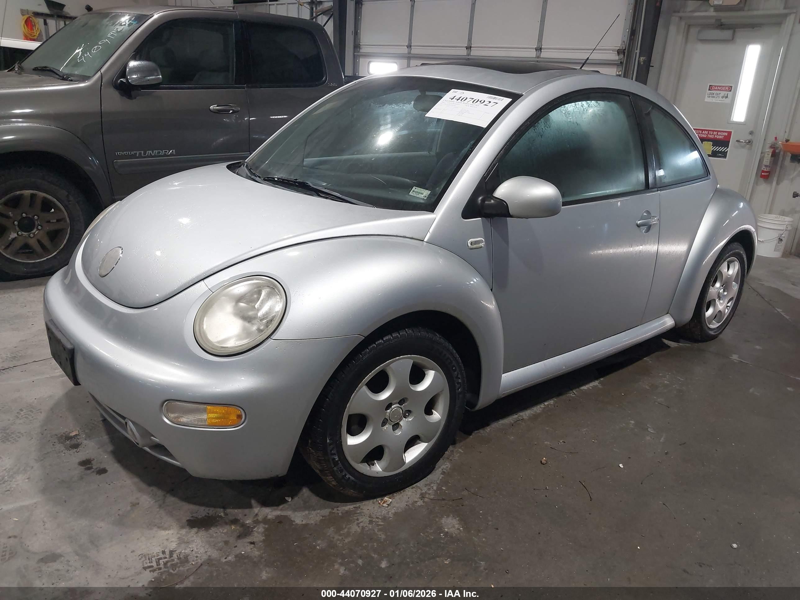 VOLKSWAGEN NEW image 2