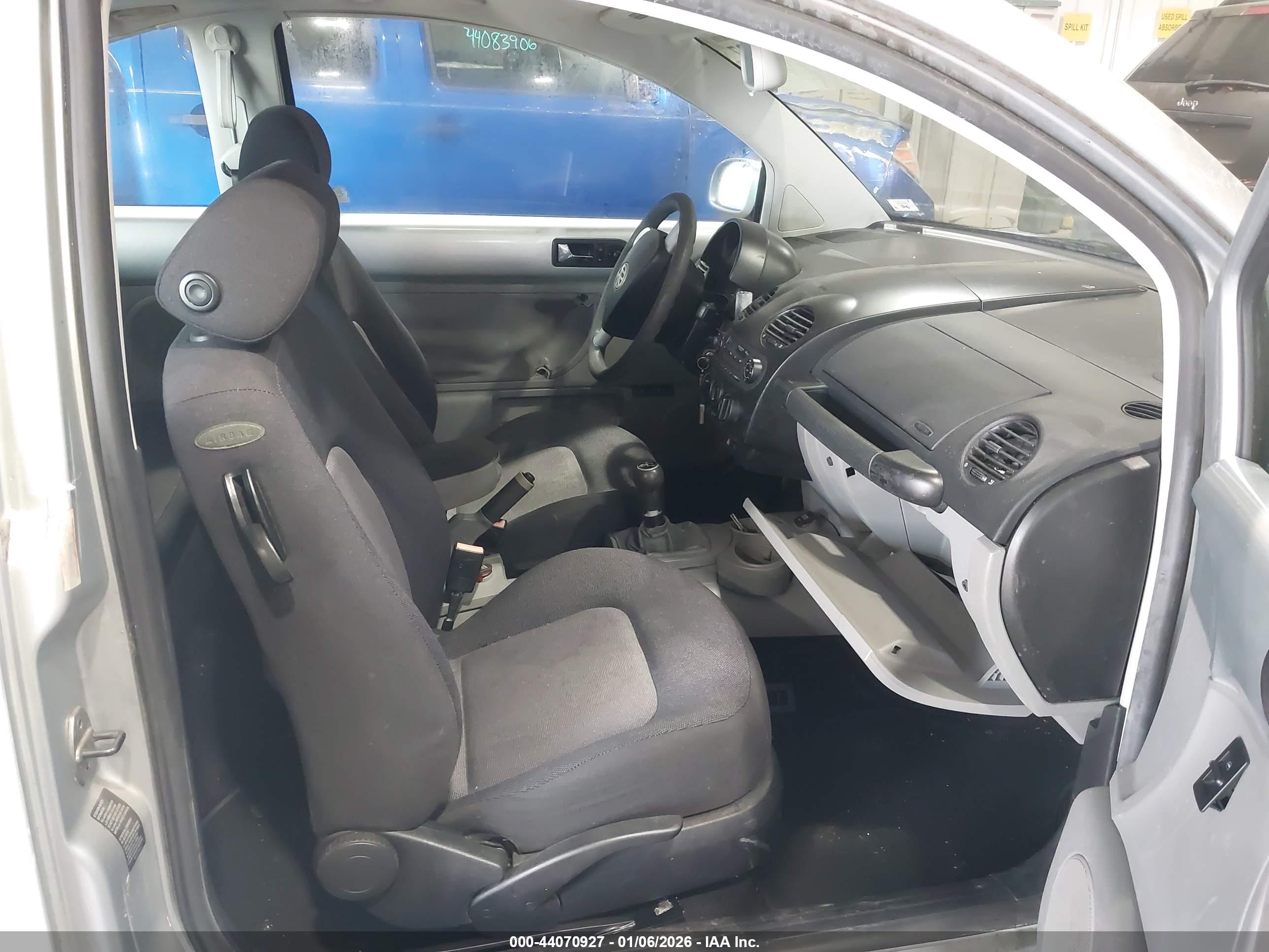 VOLKSWAGEN NEW image 5