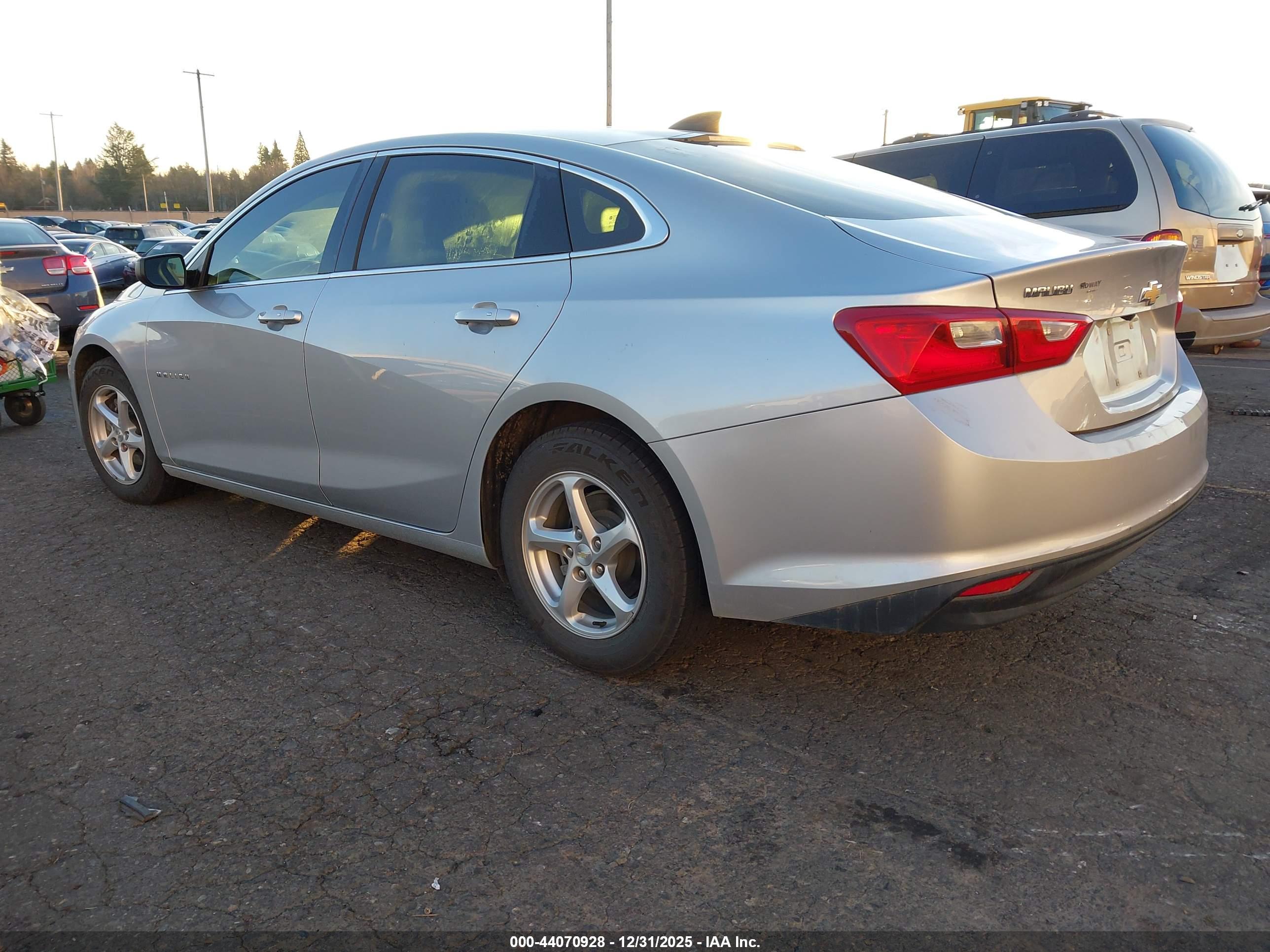 CHEVROLET MALIBU image 3
