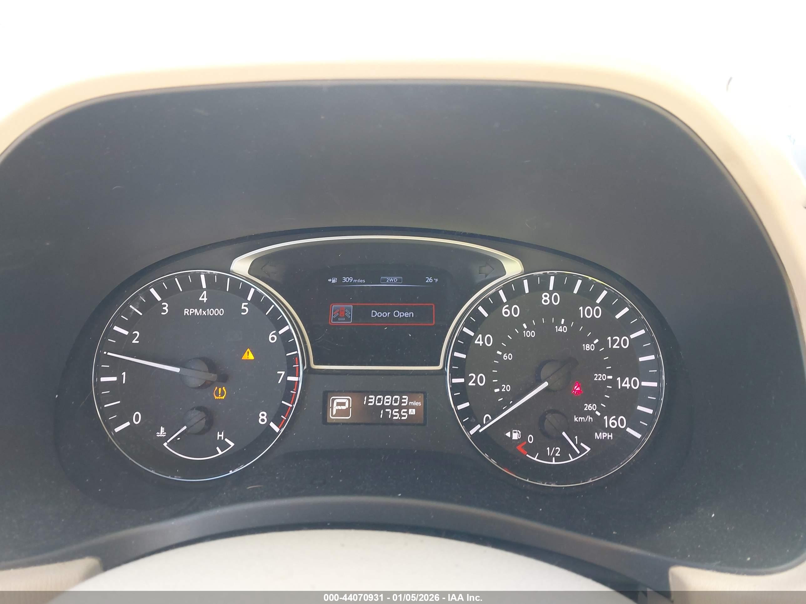 NISSAN PATHFINDER image 7