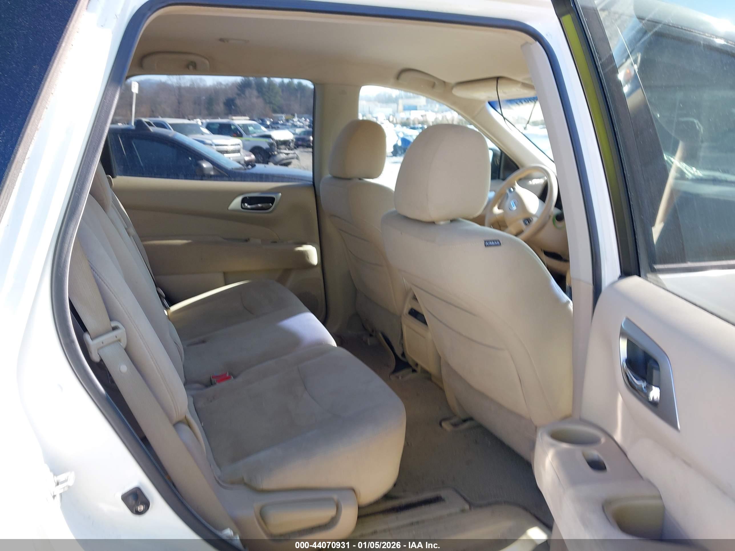 NISSAN PATHFINDER image 8