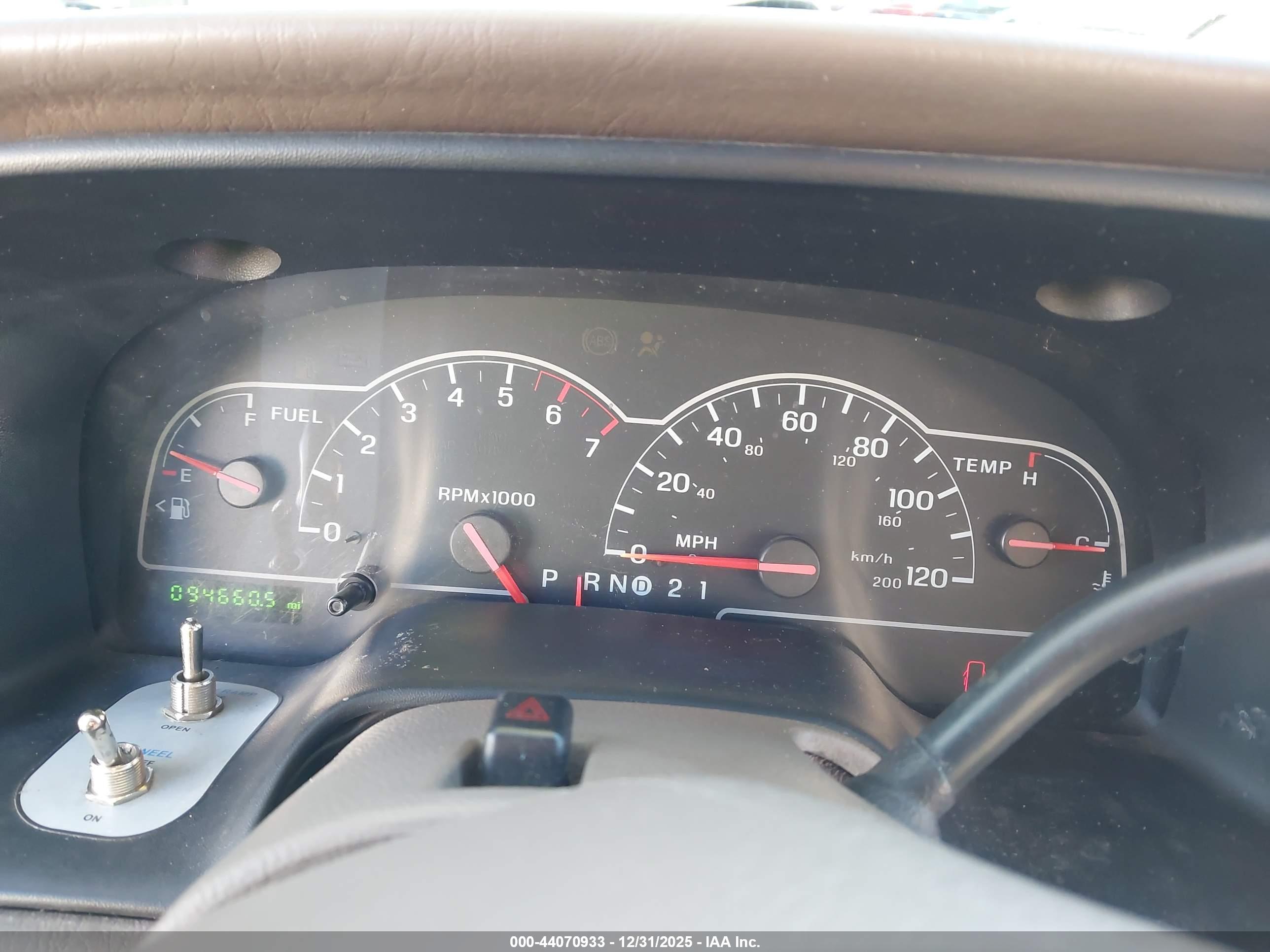 FORD WINDSTAR image 7